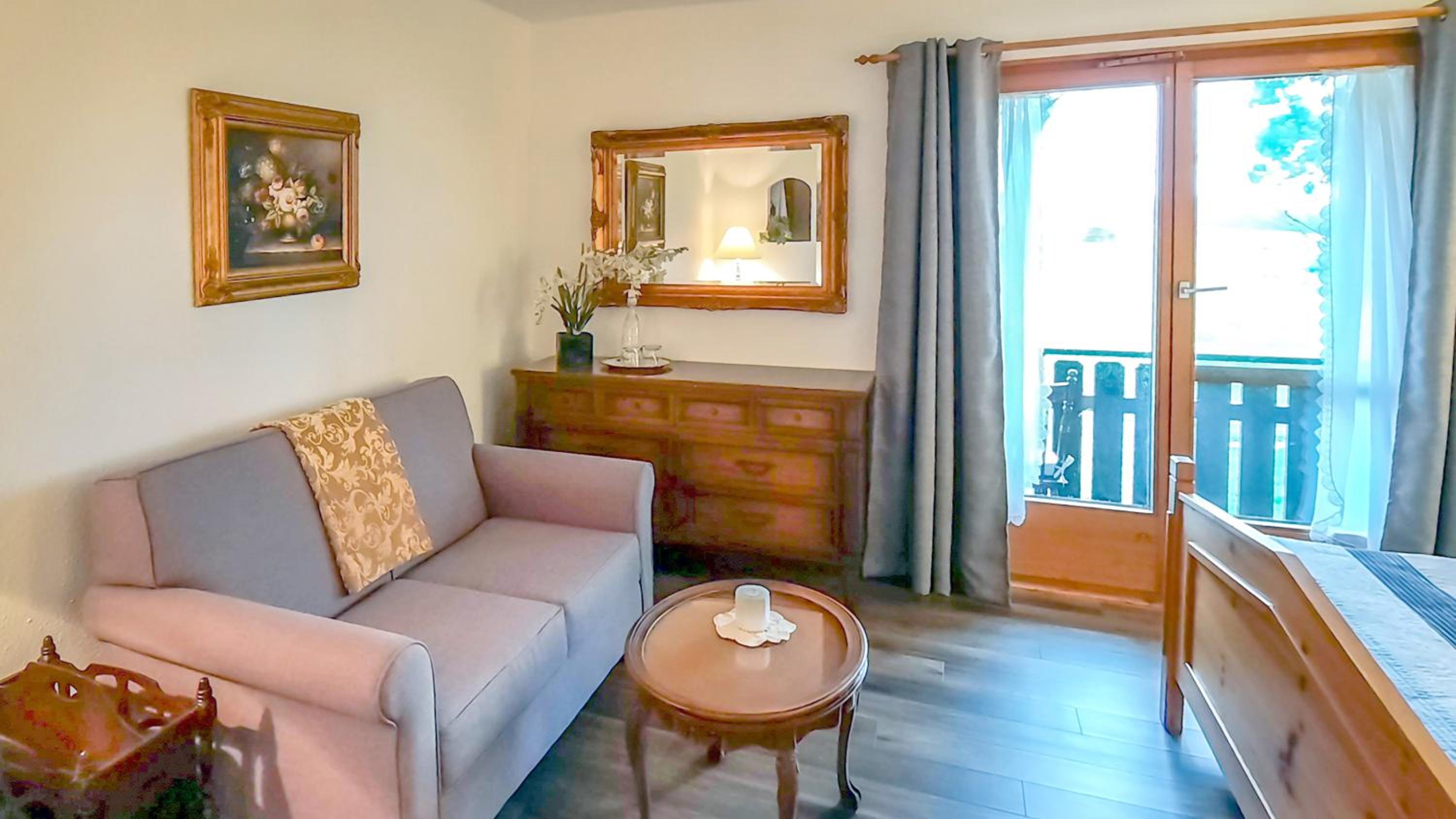 Deluxe Queen Room photo 1