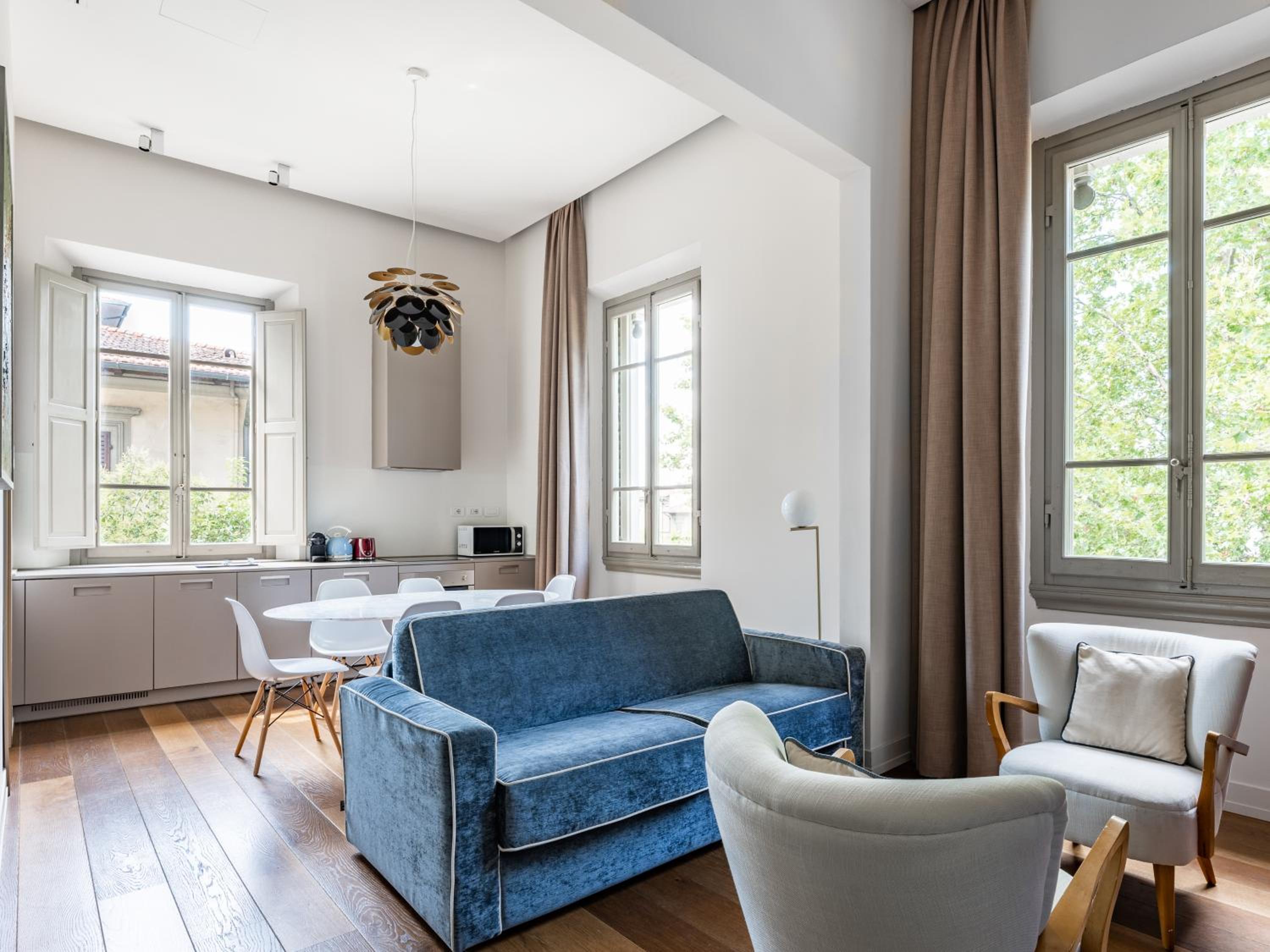 Large 2 Bedroom Apartment with Sofa Bed photo 1