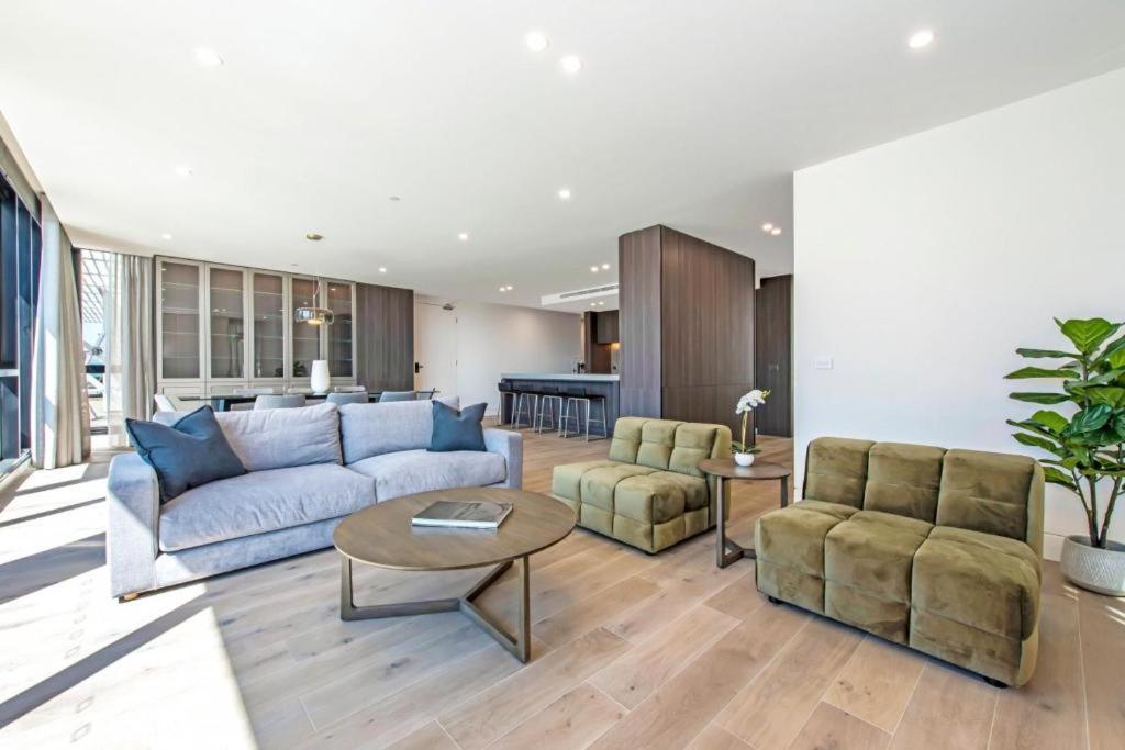 Penthouse Apartment thumbnail 5