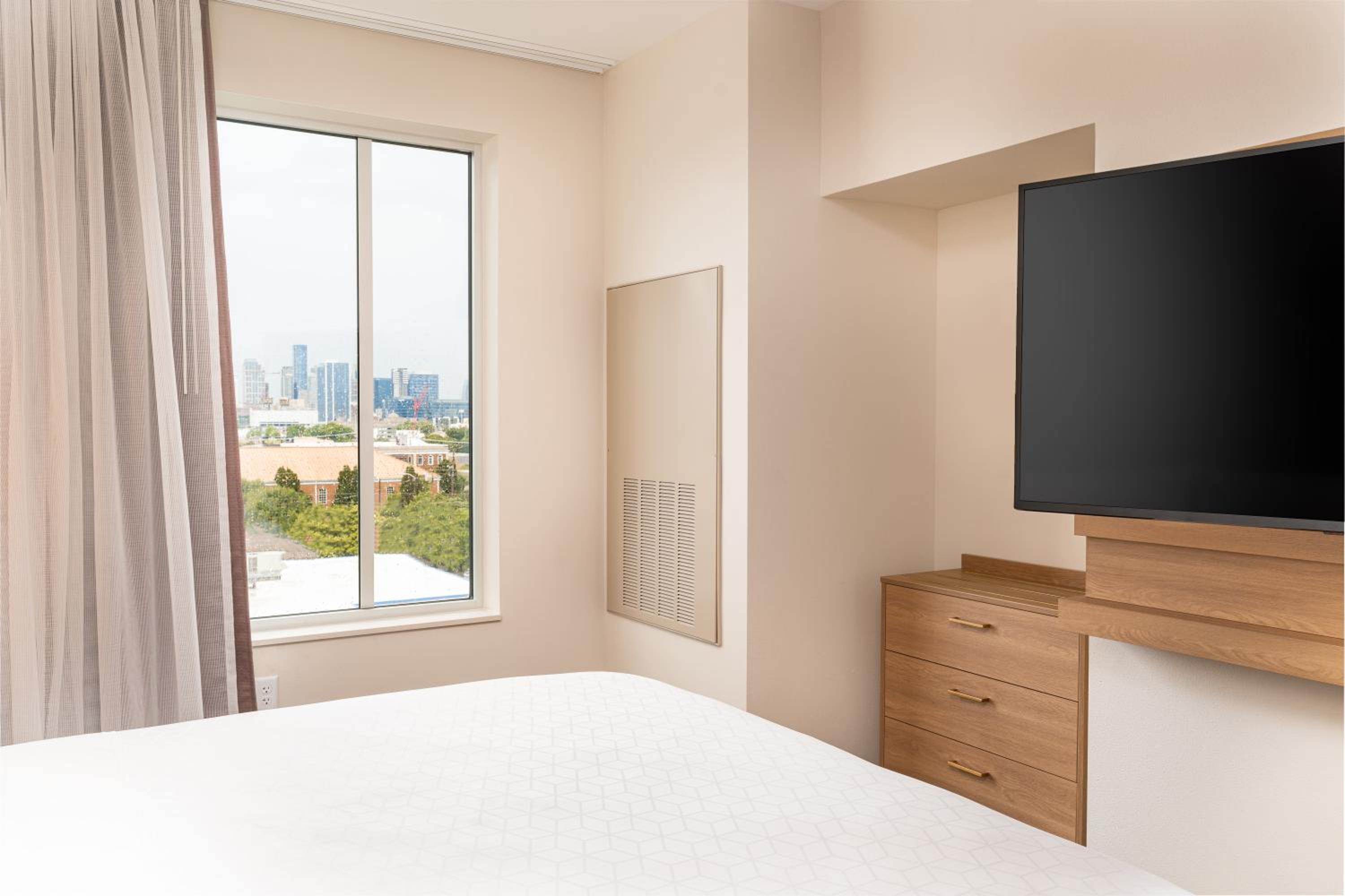 One-Bedroom King Suite - Photo 10
