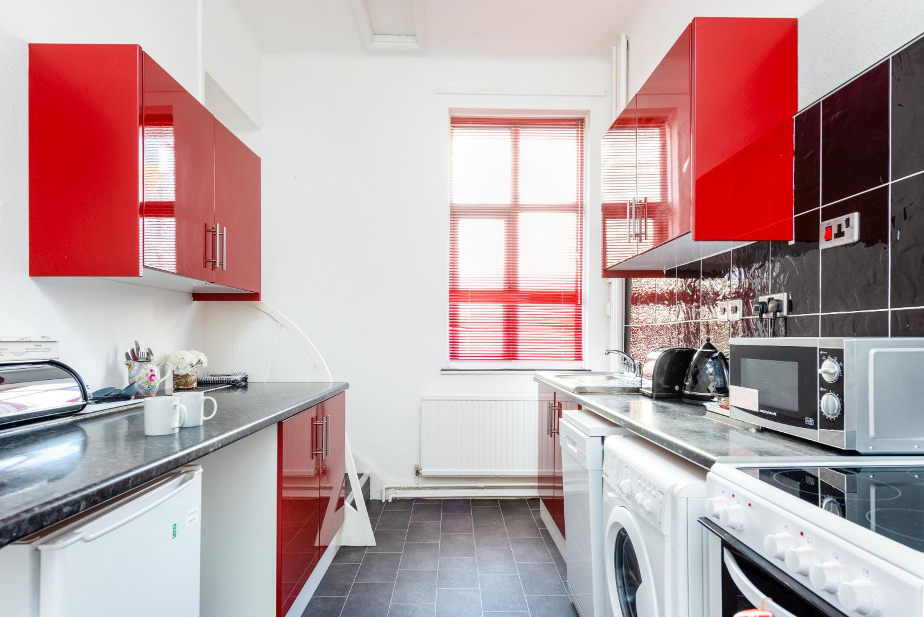 Apartment - Ground Floor - Photo 6