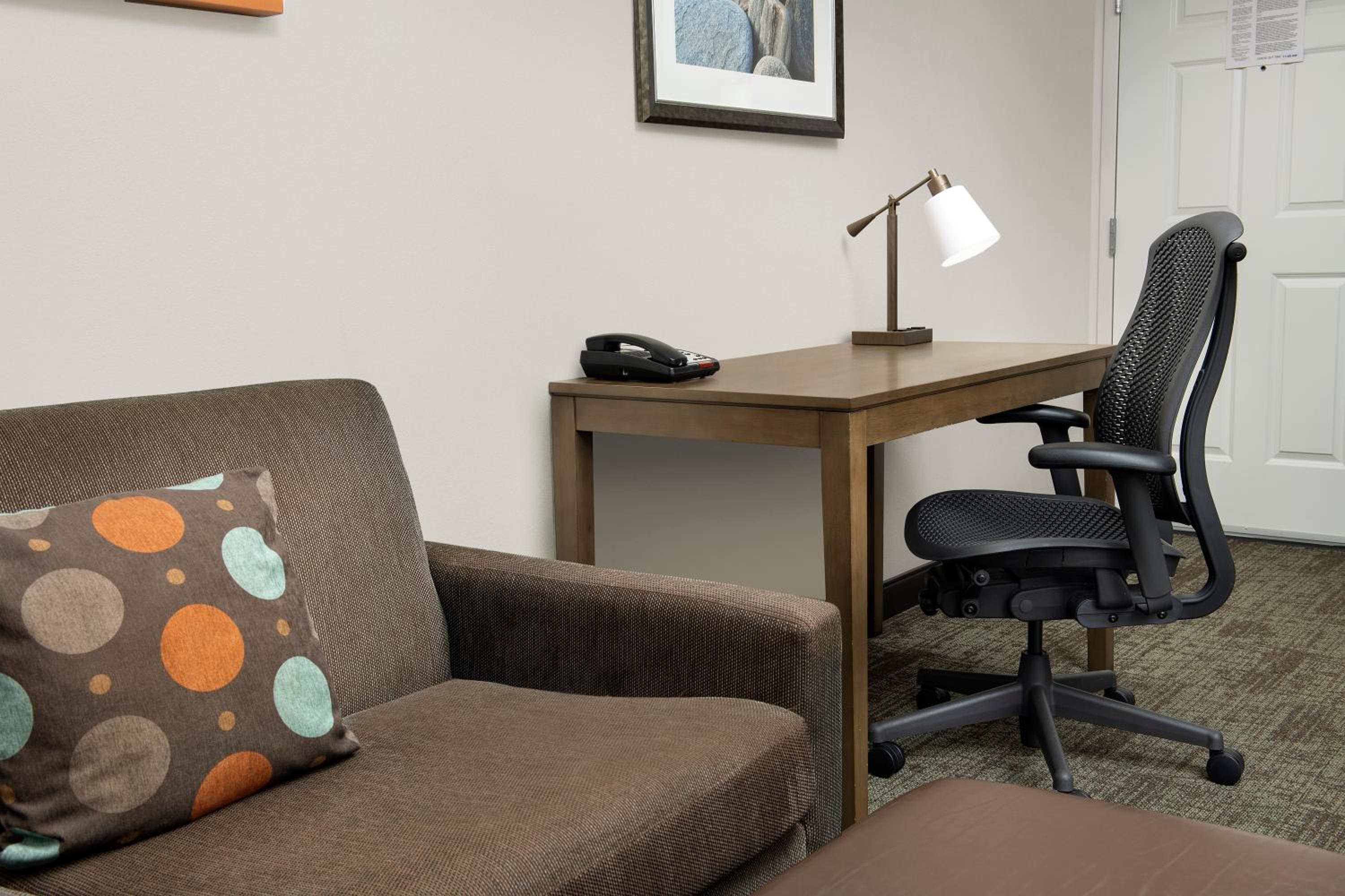 Studio Suite - Photo 1