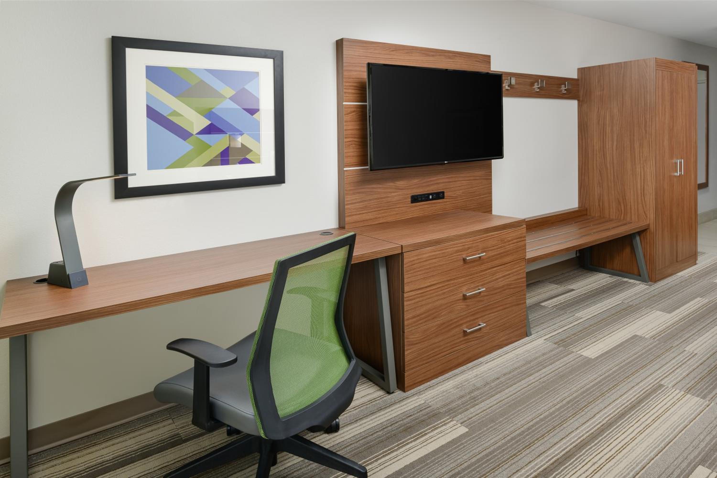 Standard King Room - Photo 1