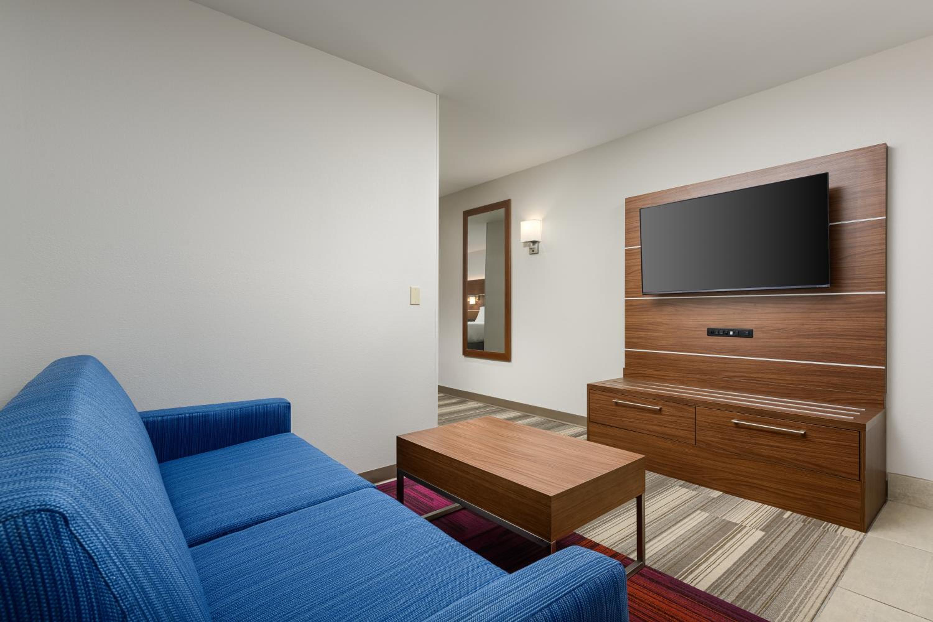 Executive King Room - Non-Smoking - Photo 1