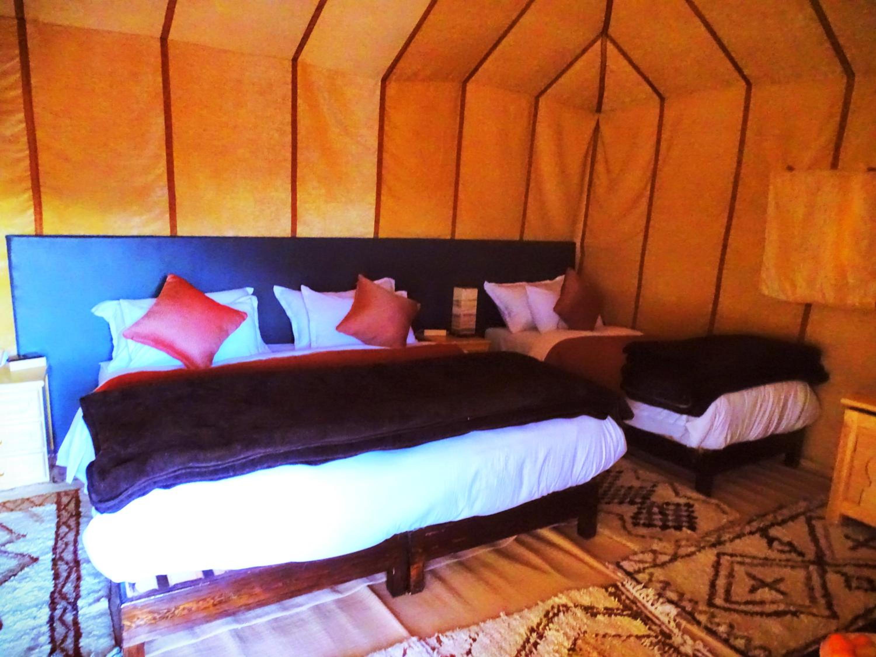 Tent - Photo 2
