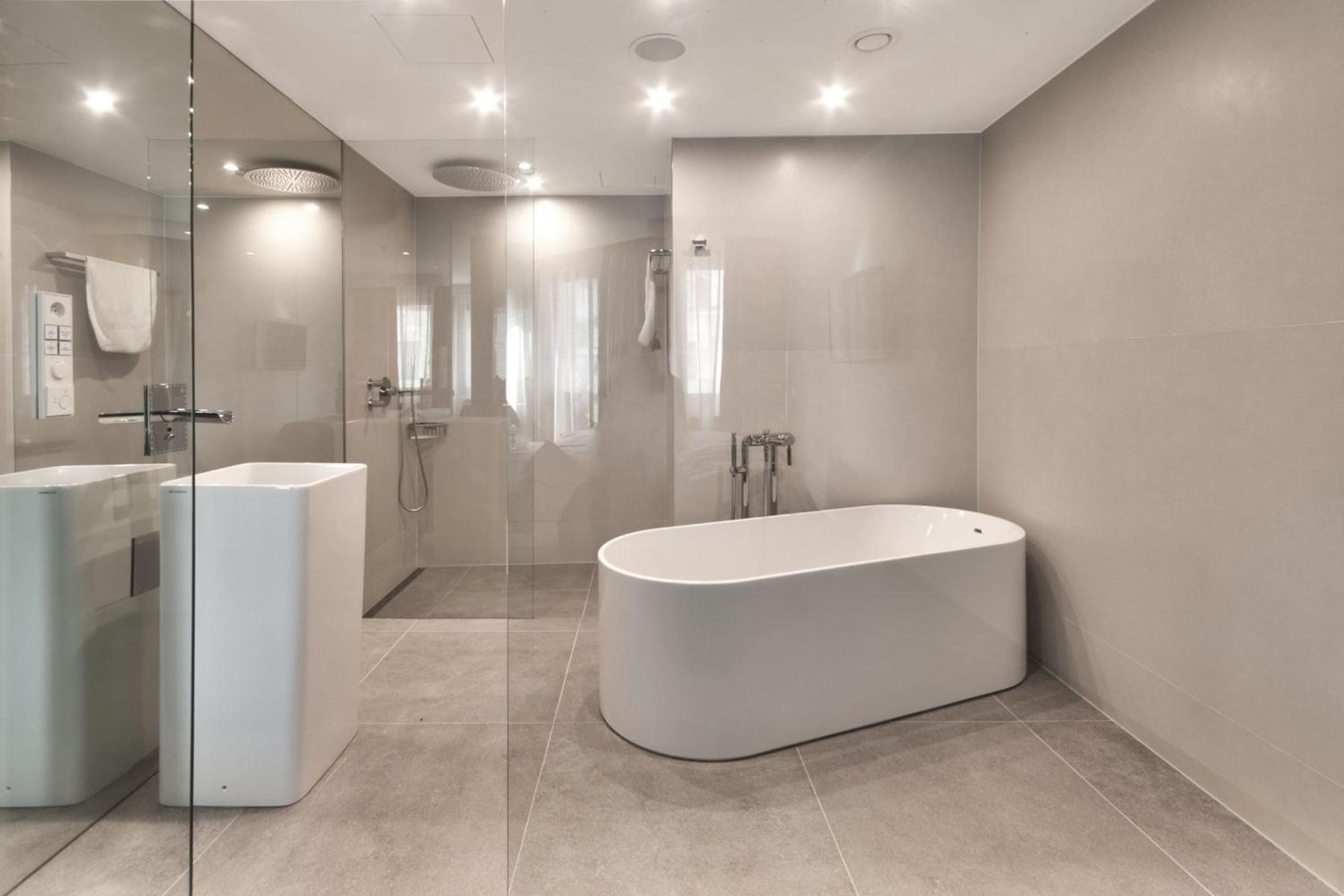 Junior Suite with Free Entry to Wellness photo 2