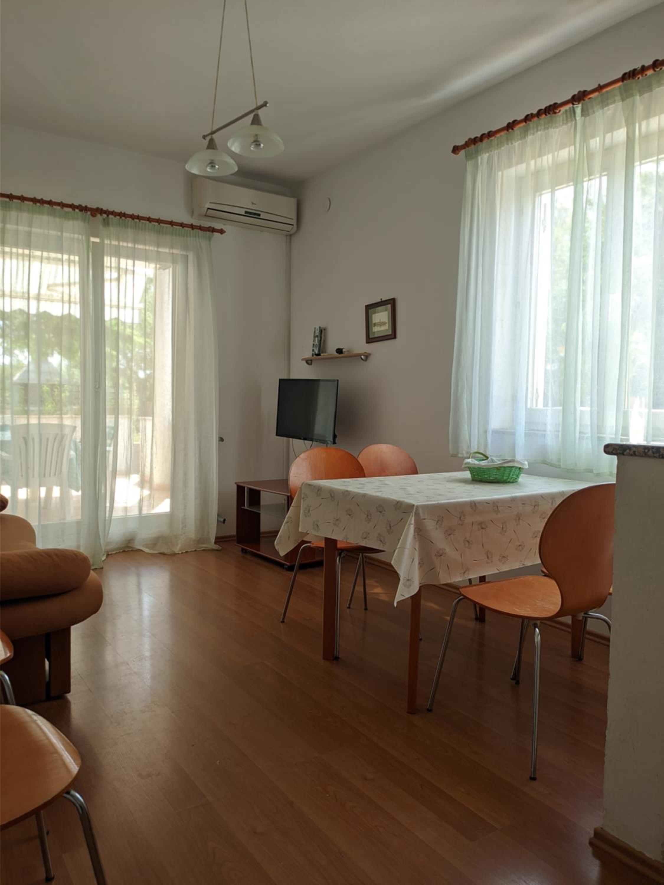 Two-Bedroom Apartment with Sea View - Photo 28