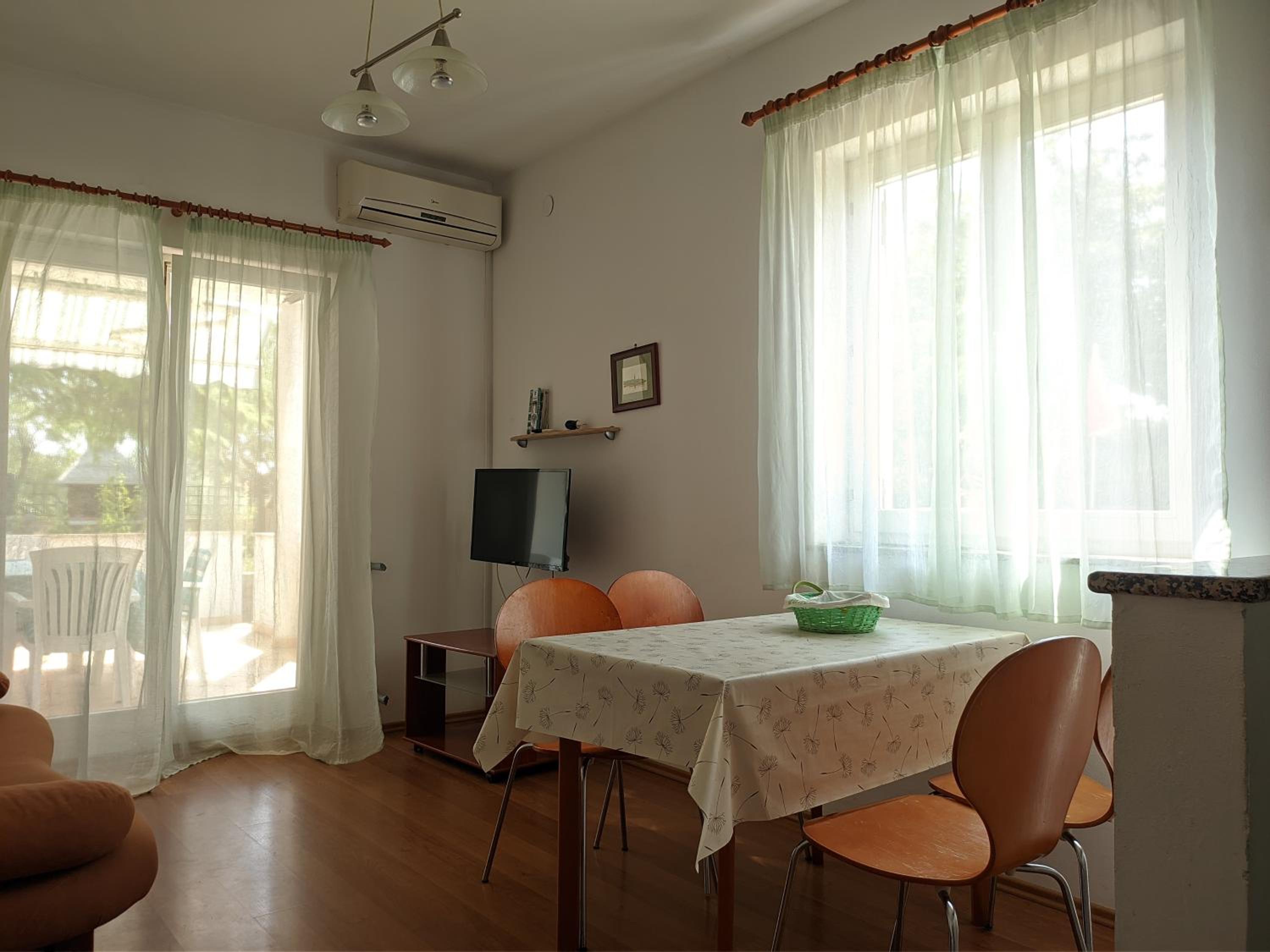 Two-Bedroom Apartment with Sea View - Photo 24