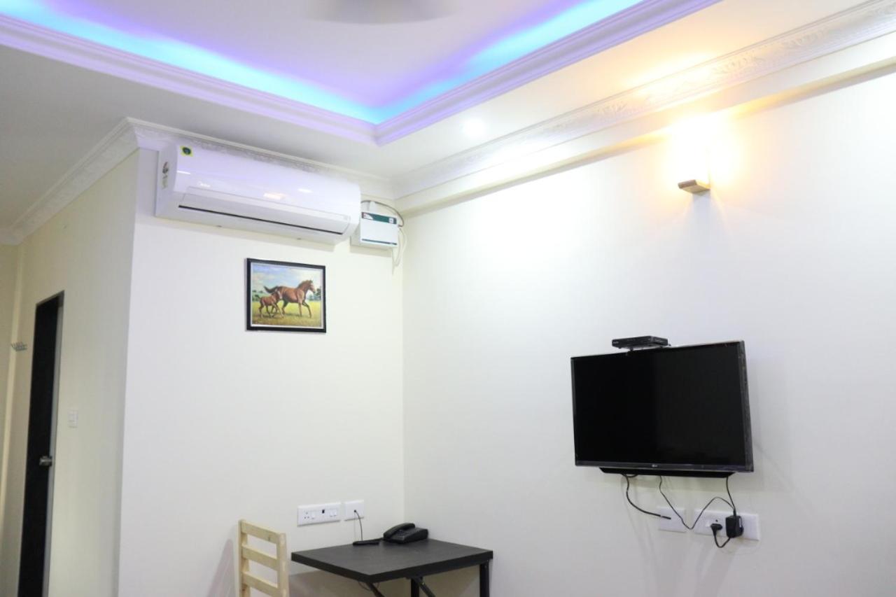 Twin Room - Photo 2