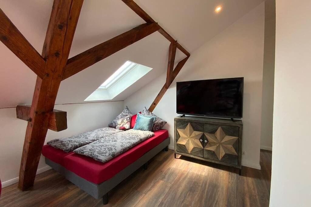 One-Bedroom Apartment - Photo 5