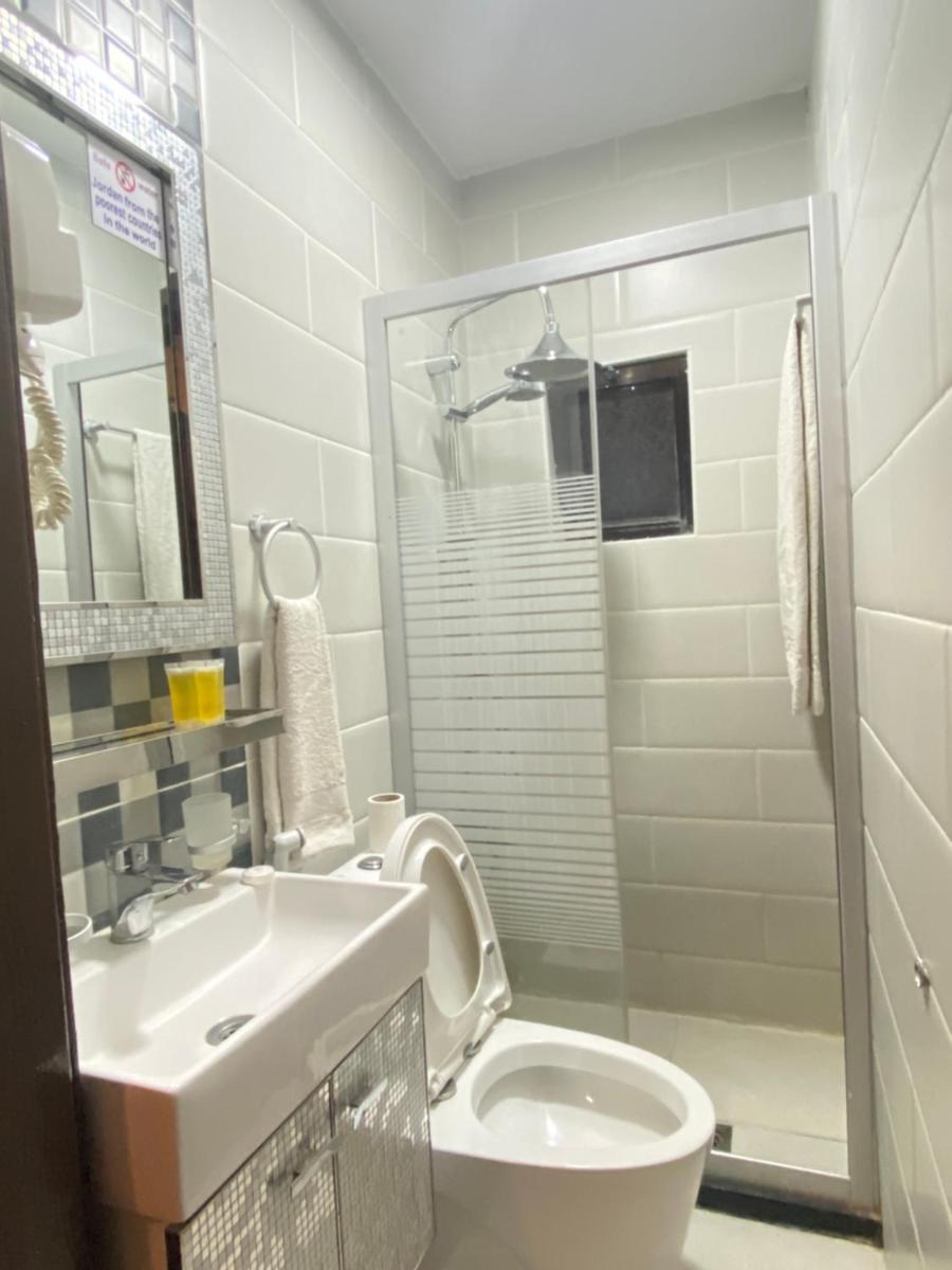 Basic Triple Room photo 3