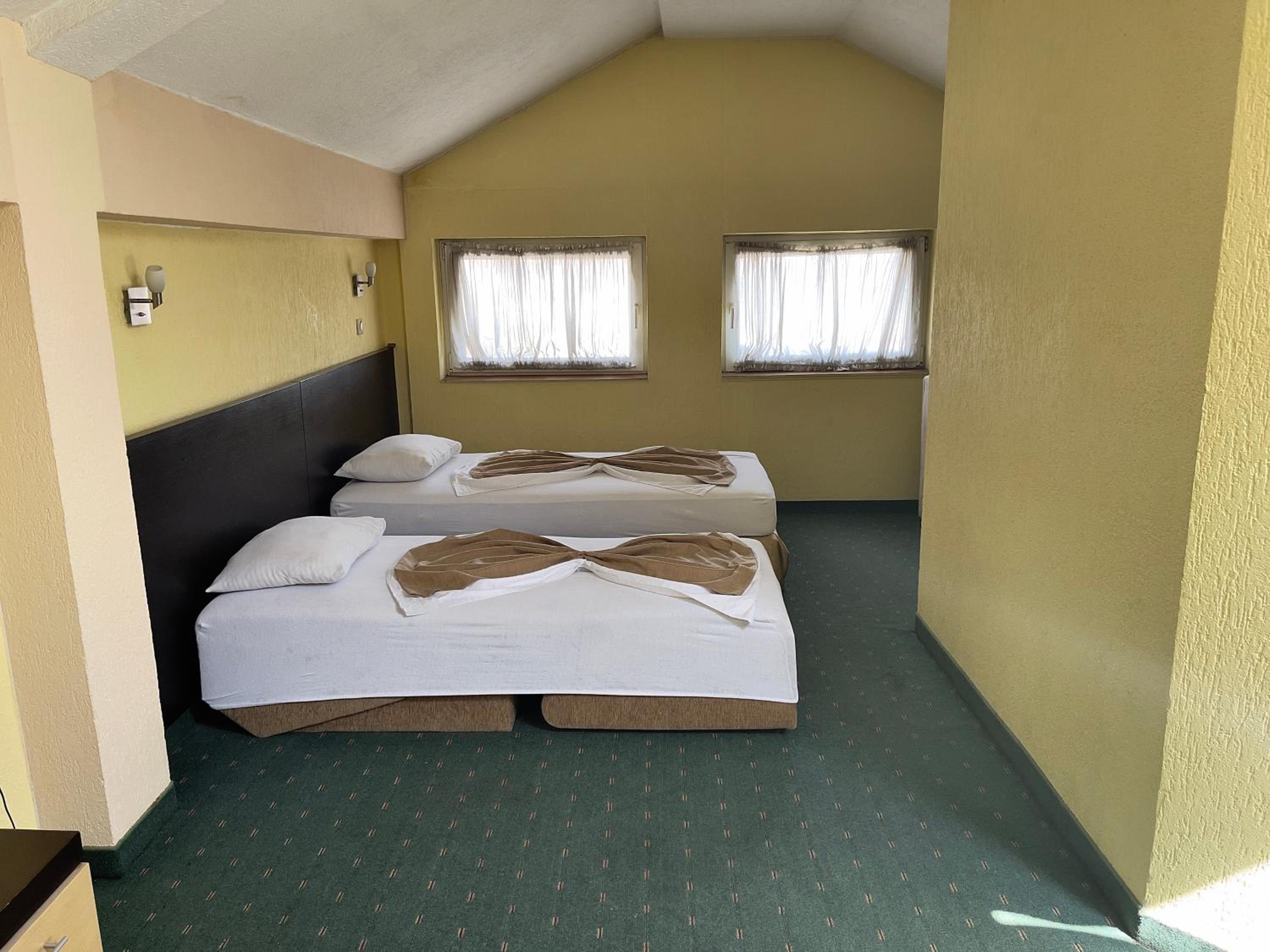 Triple Room - Photo 3