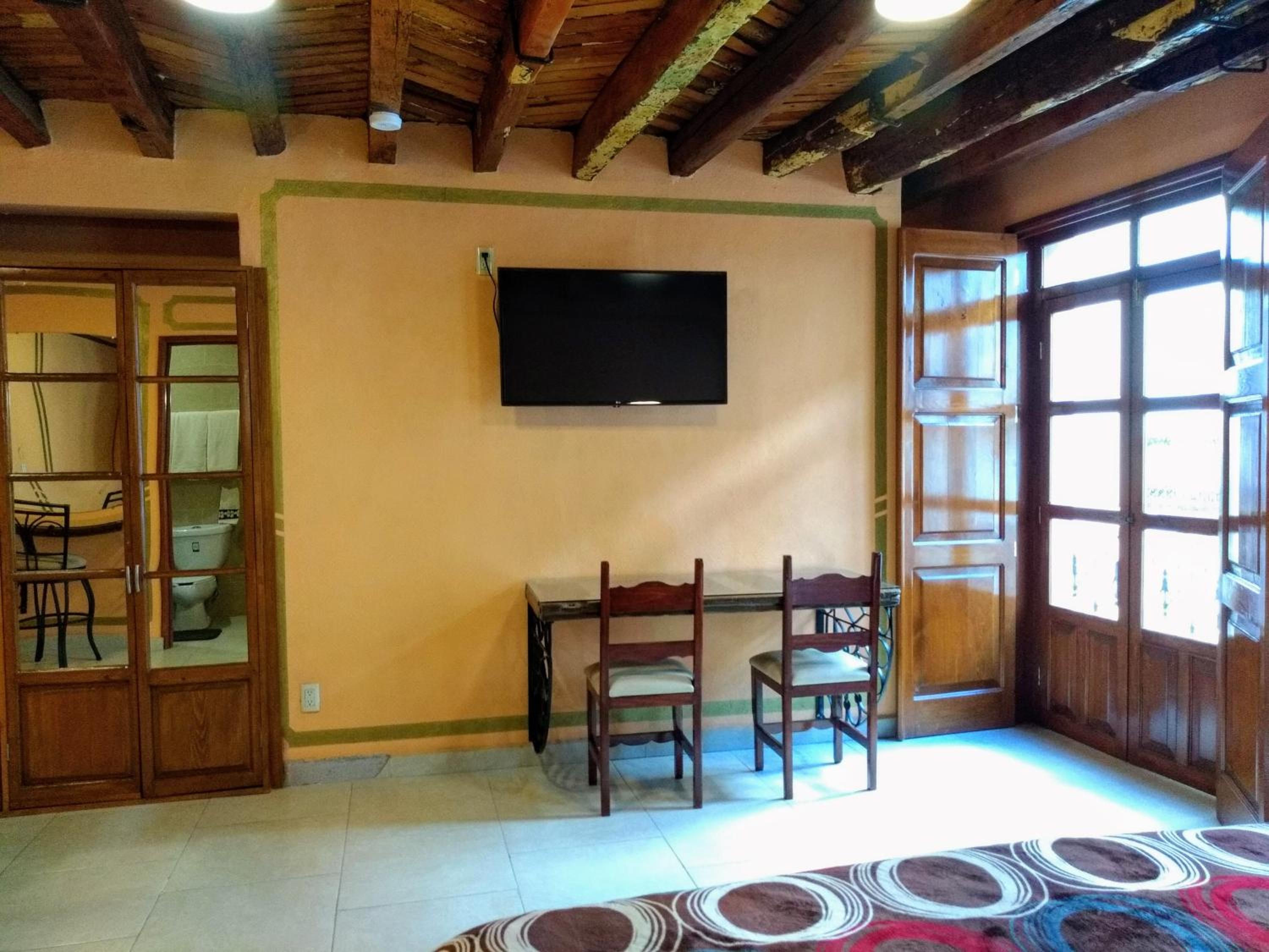 Deluxe Triple Room photo 3