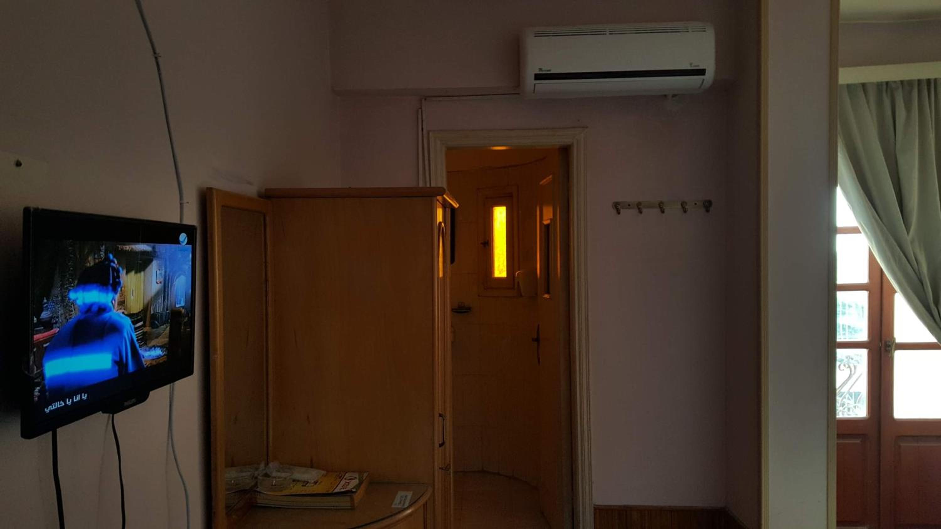 Economy Quadruple Room with Shared Bathroom
