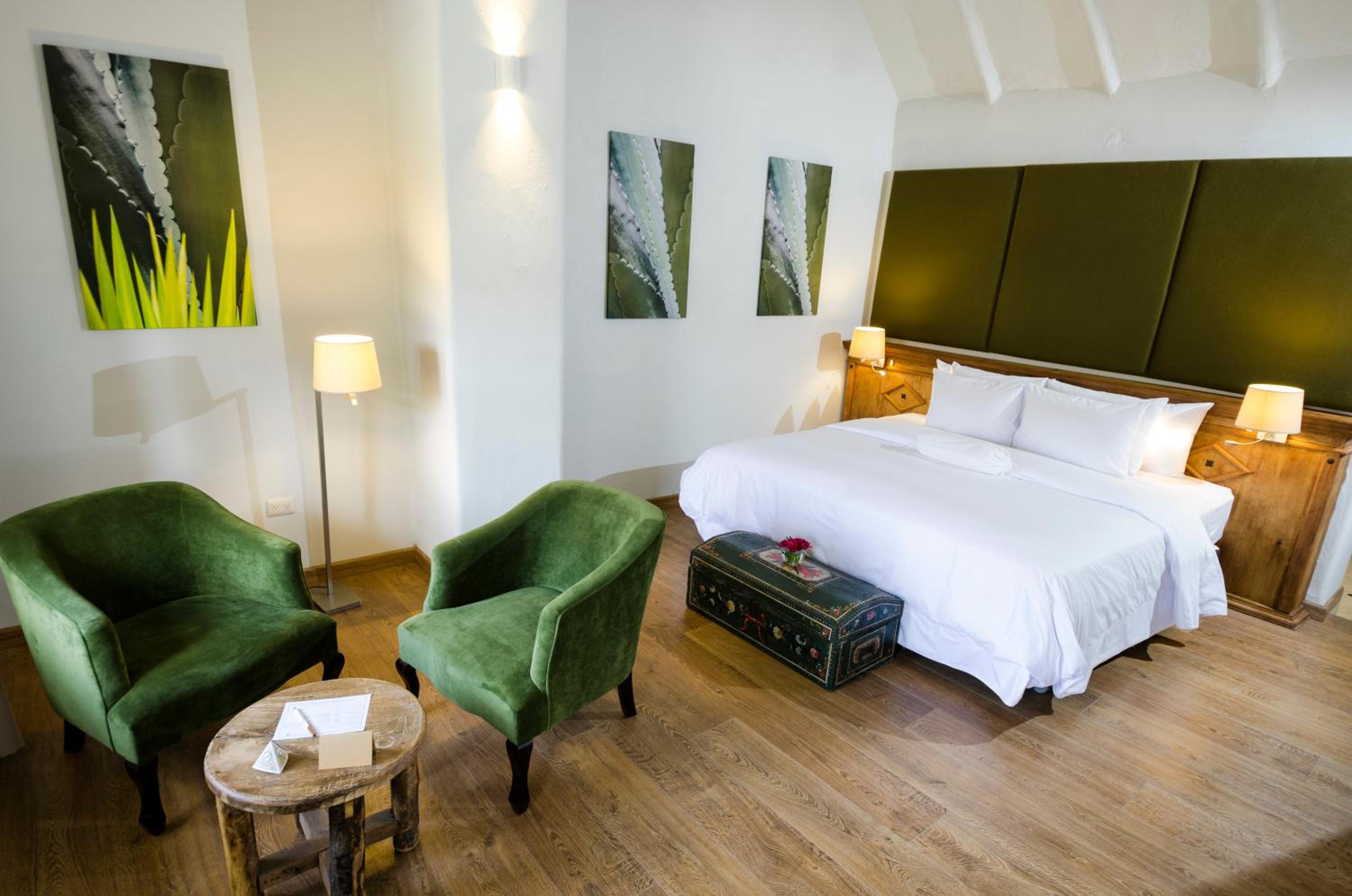 Junior Suite King photo 3