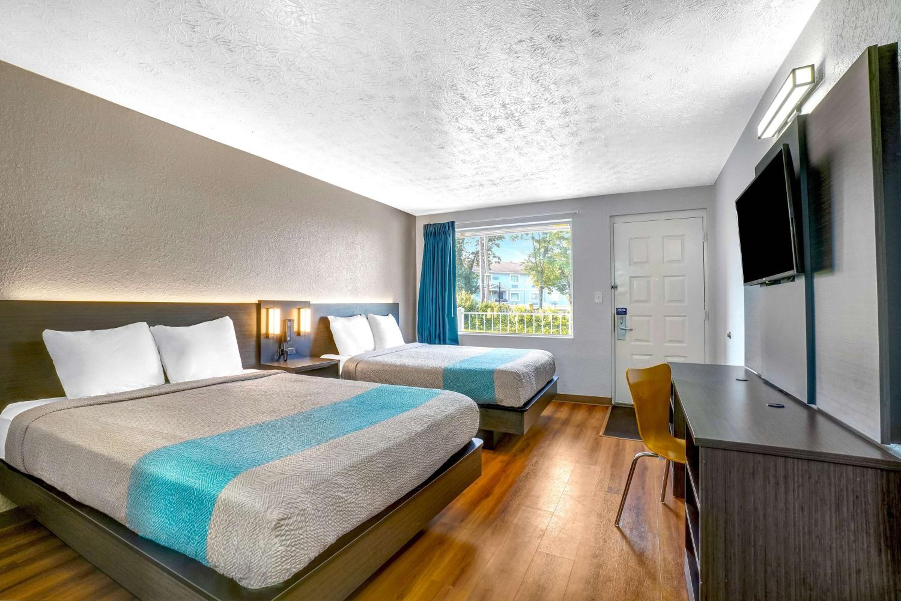 Queen Room with Two Queen Beds - Disability Access - Roll In Shower photo 1