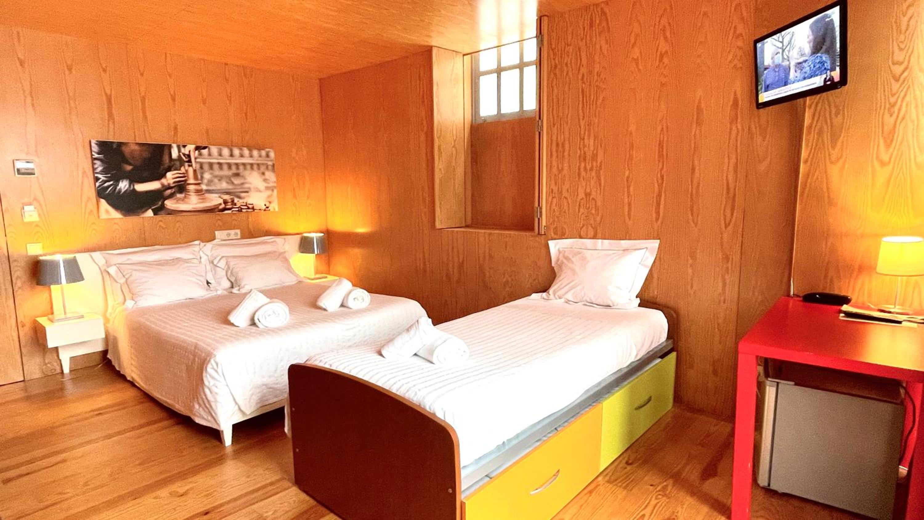 Double Room with Extra Bed (3 Adults) photo 1
