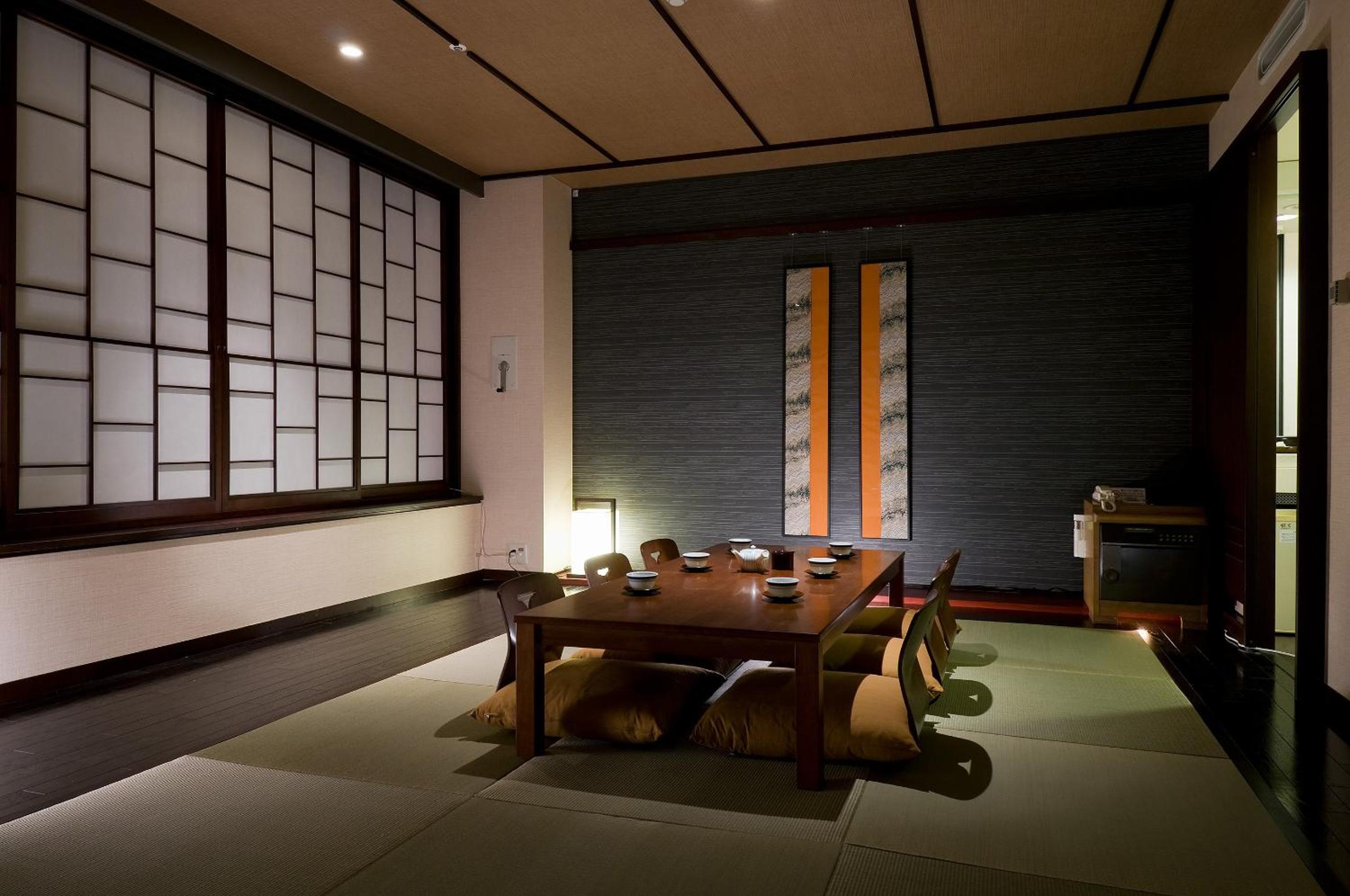 Japanese-Style Room