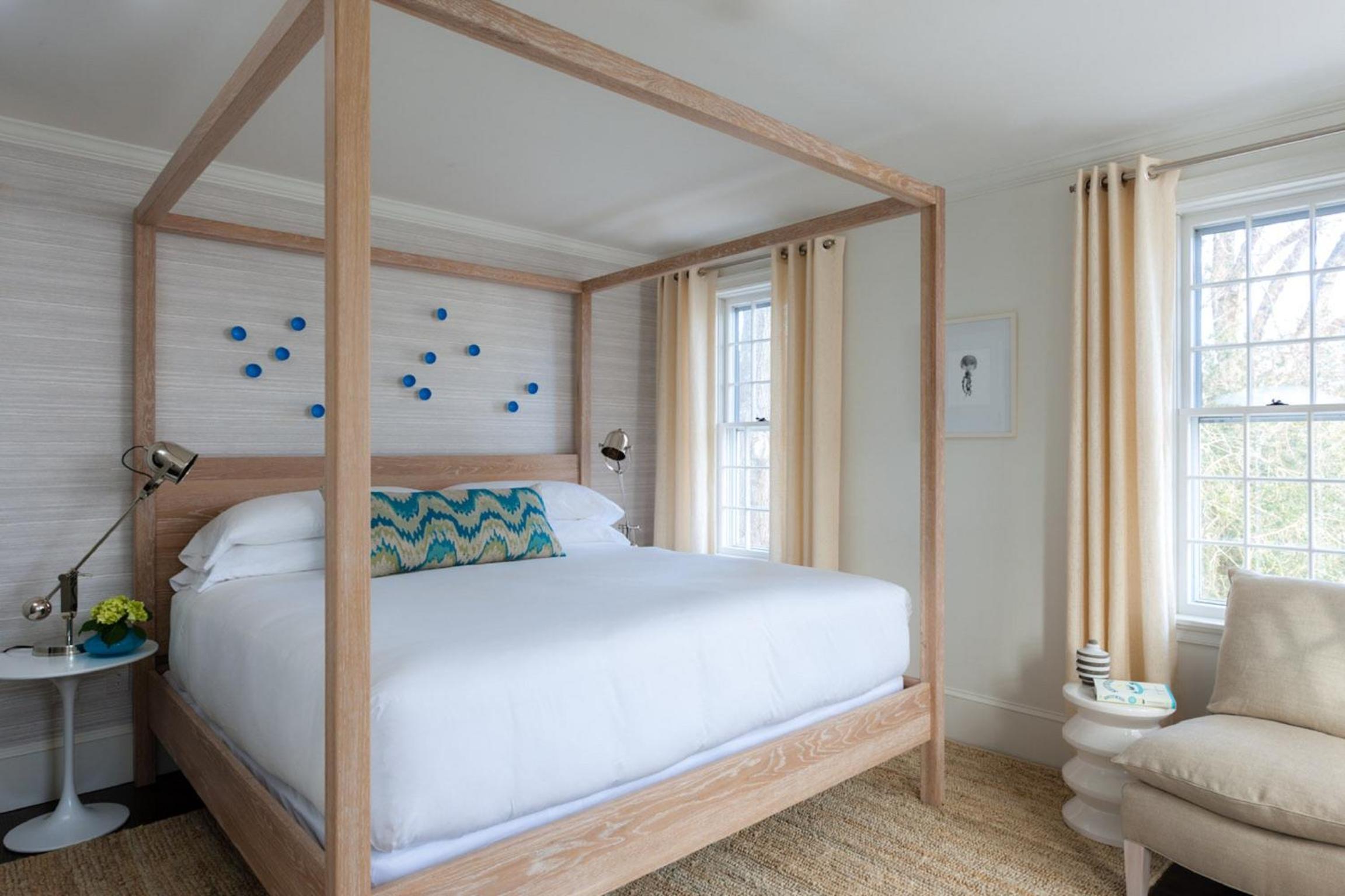 Standard King Room photo 3