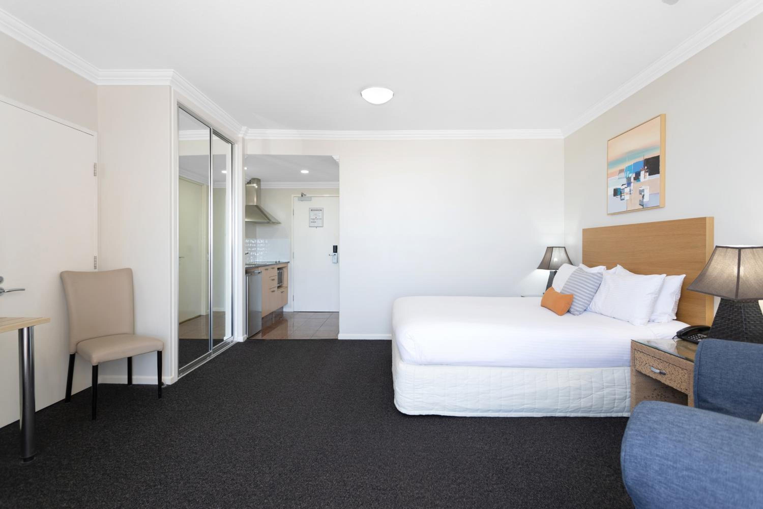 Standard Queen Room - Photo 2