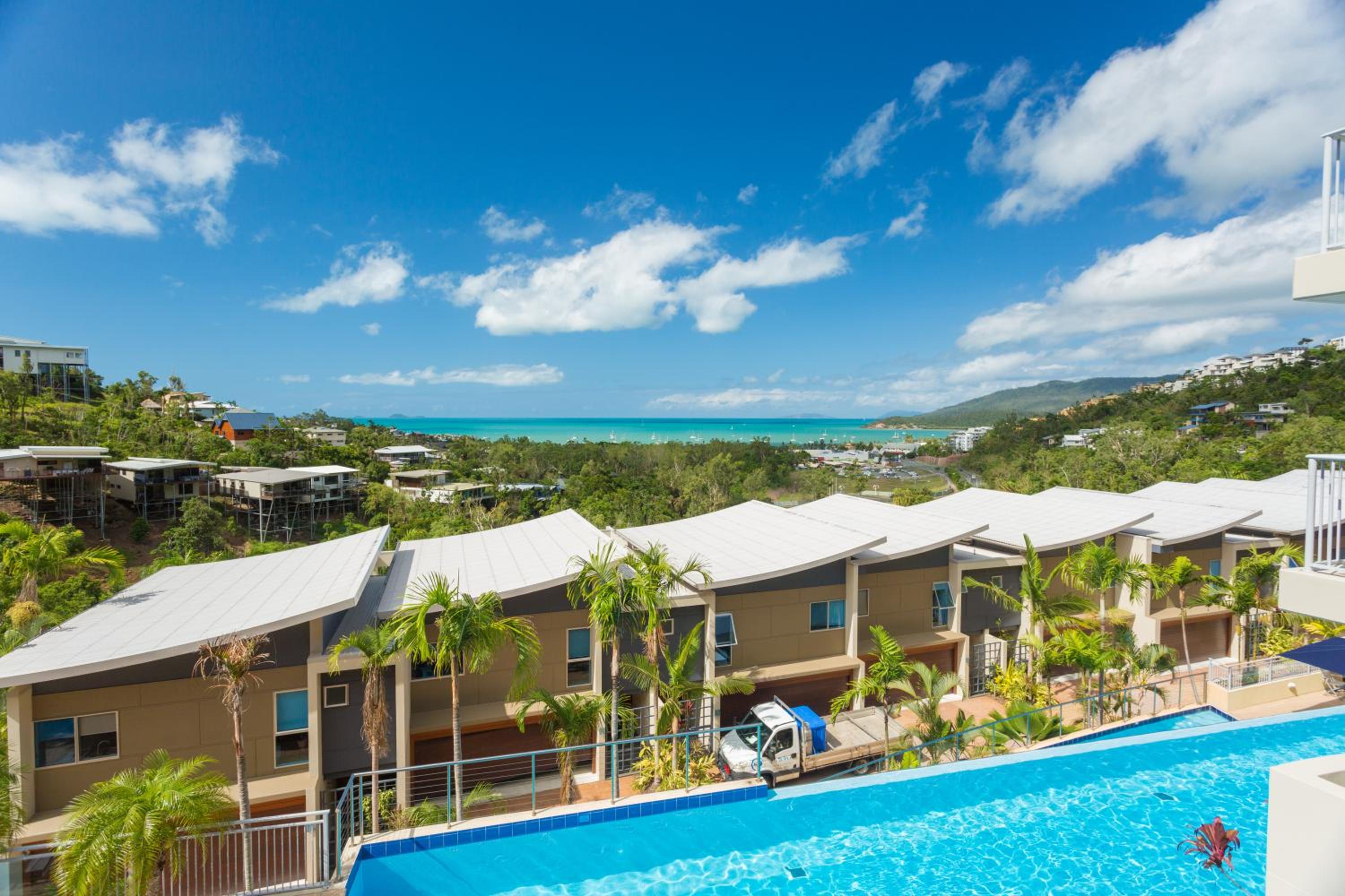 Three-Bedroom Ocean View Apartment photo 3