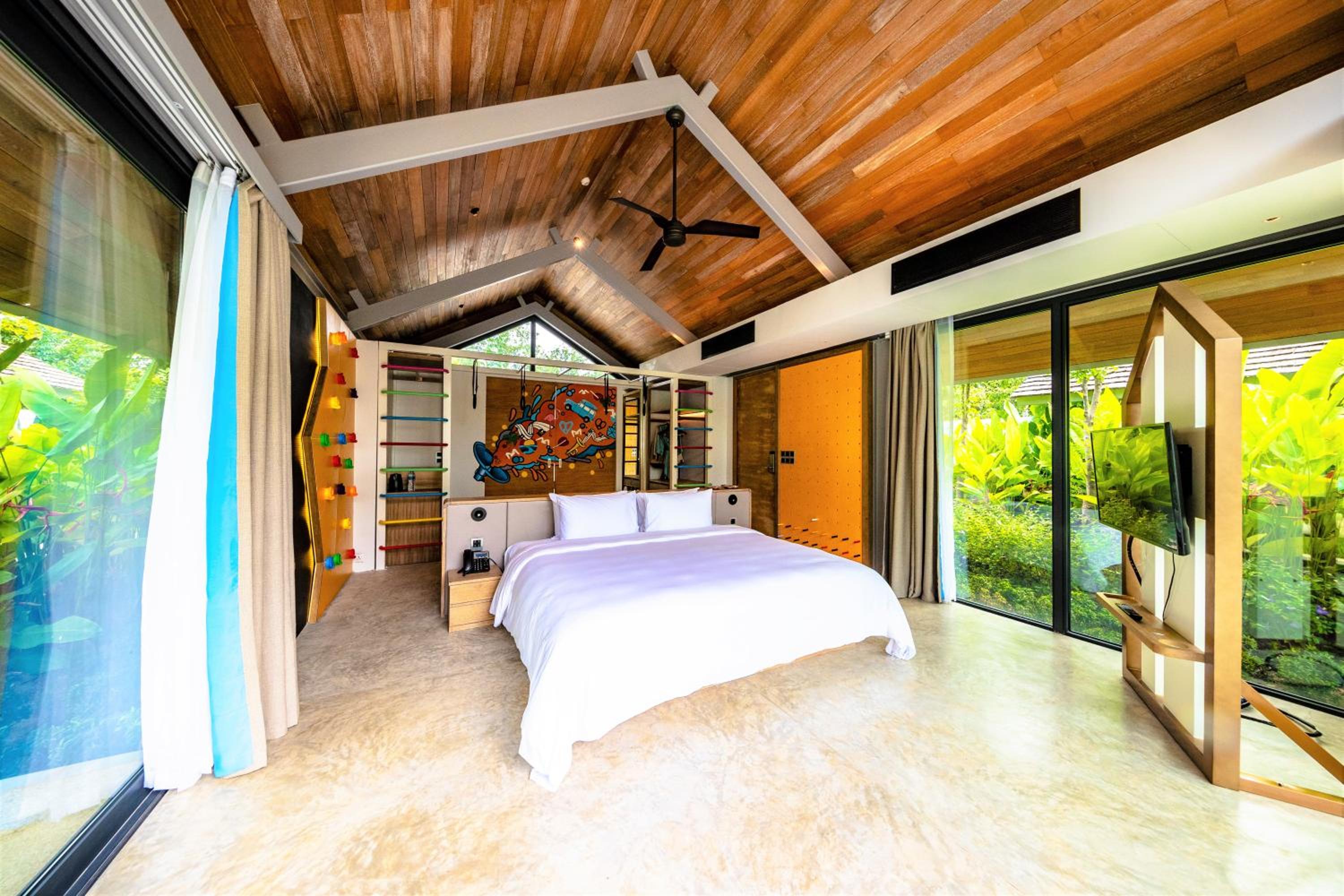 One-Bedroom Villa Pool Access with Schedule Boat Transfer - Photo 15