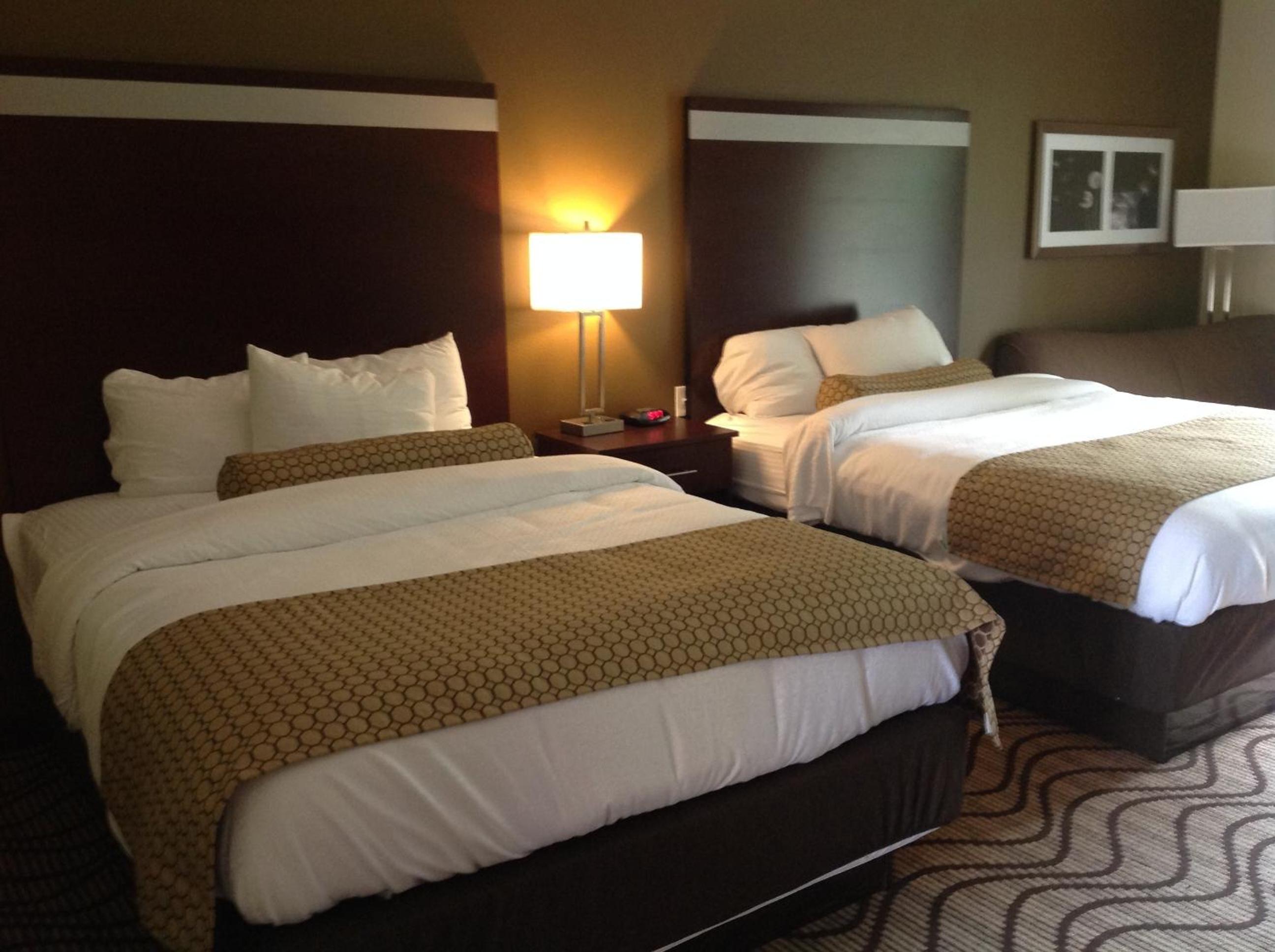 Queen Room with Two Queen Beds - Photo 1