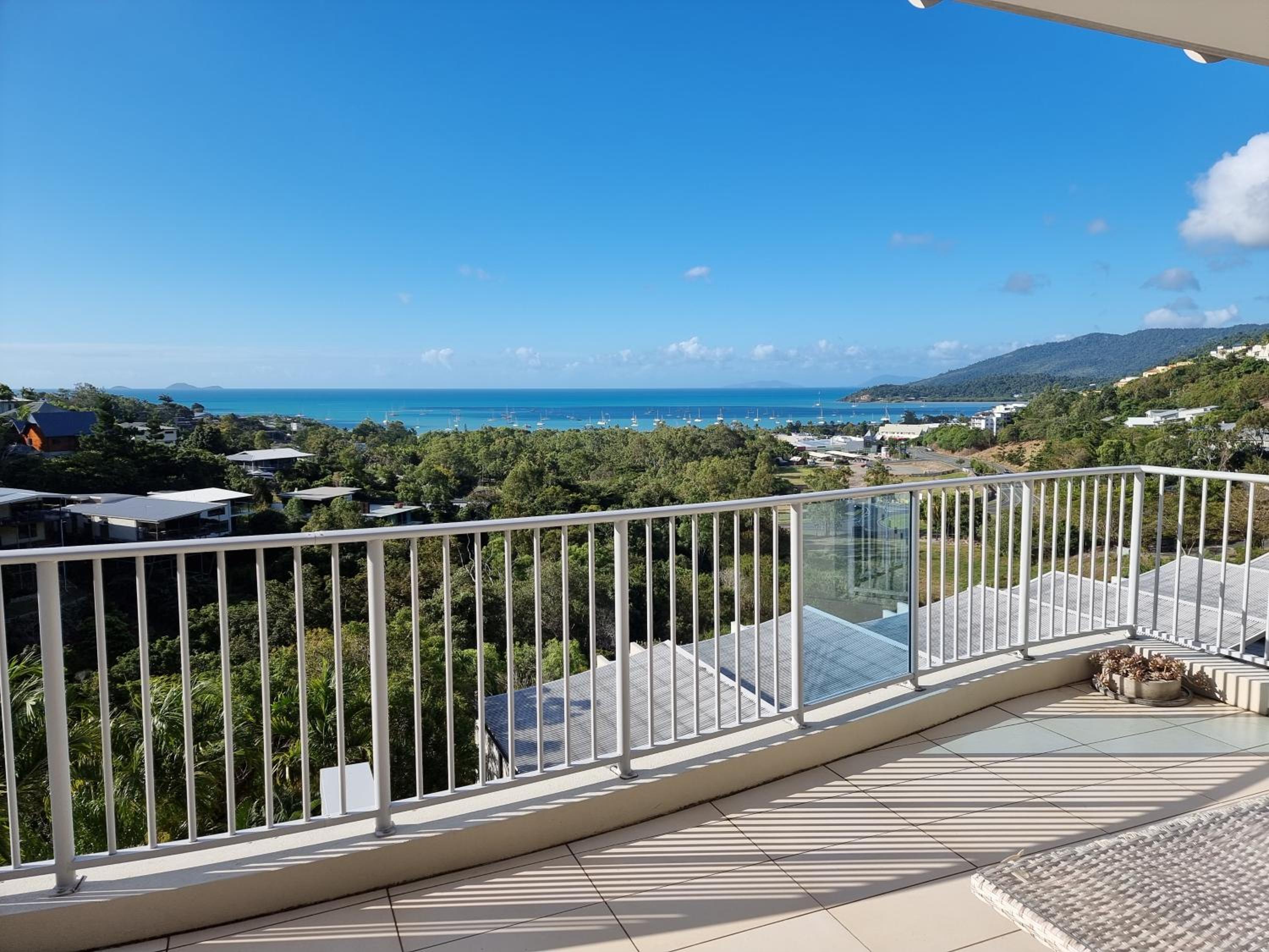 1 Bedroom Ocean View Apartment photo 3
