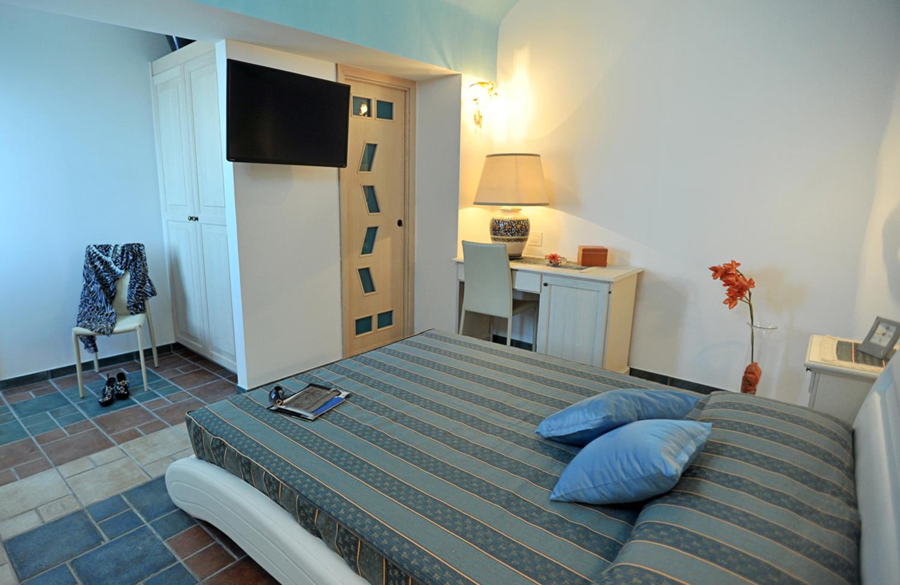 Double Room with Street View photo 1