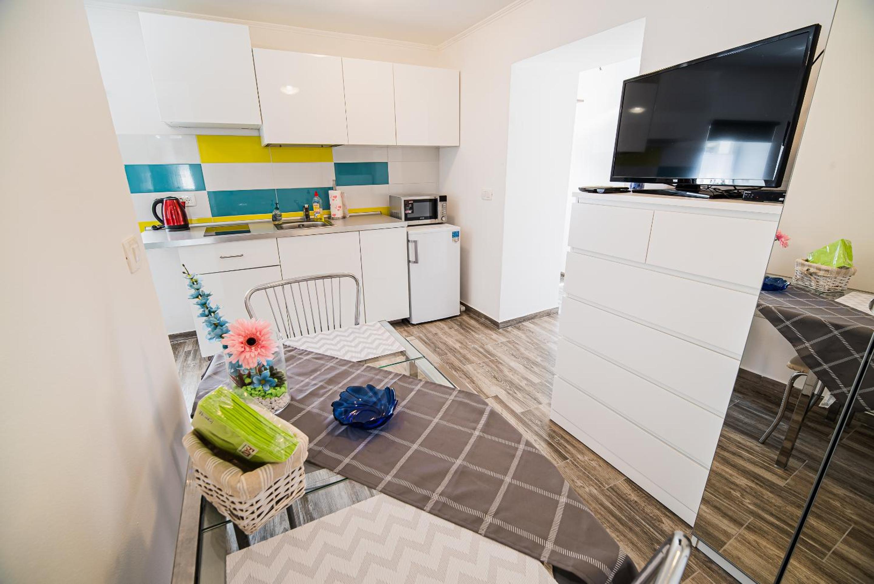 Studio Apartment photo 3