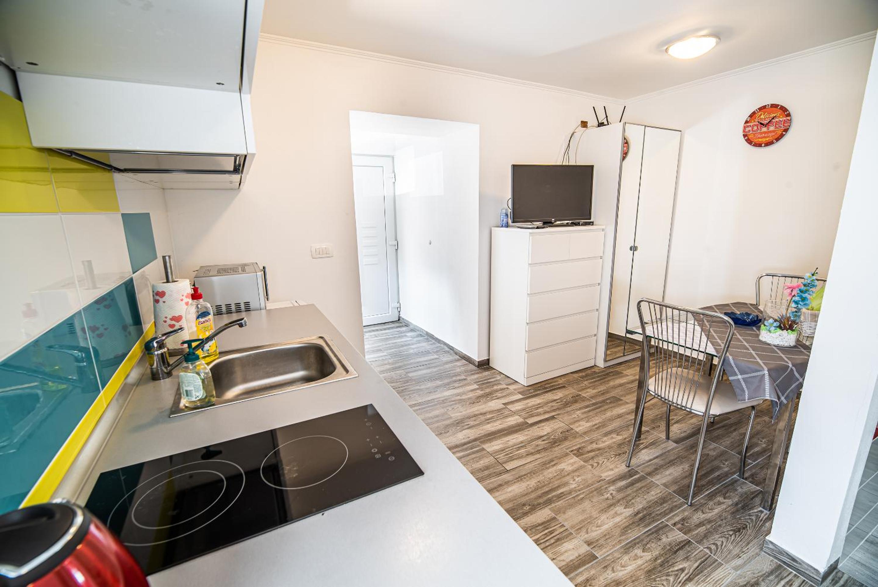Studio Apartment photo 2