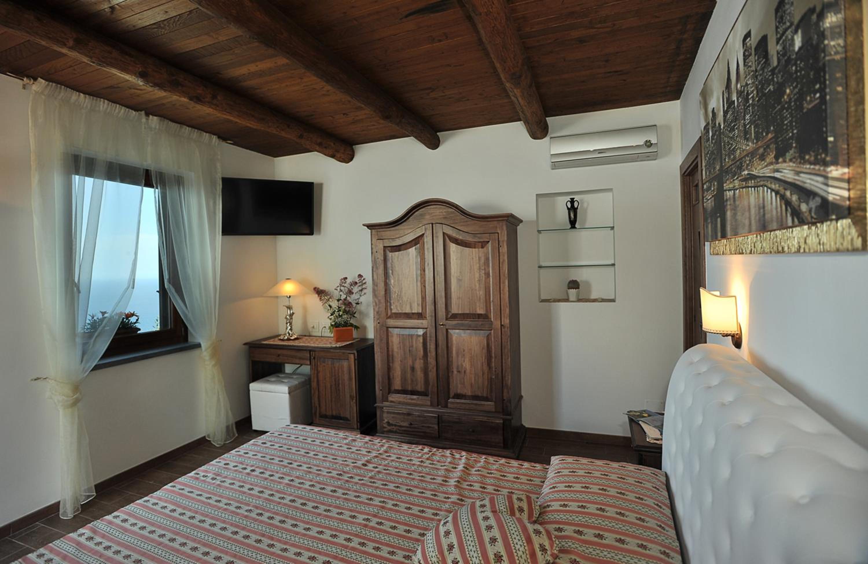 Double Room with Sea View photo 3