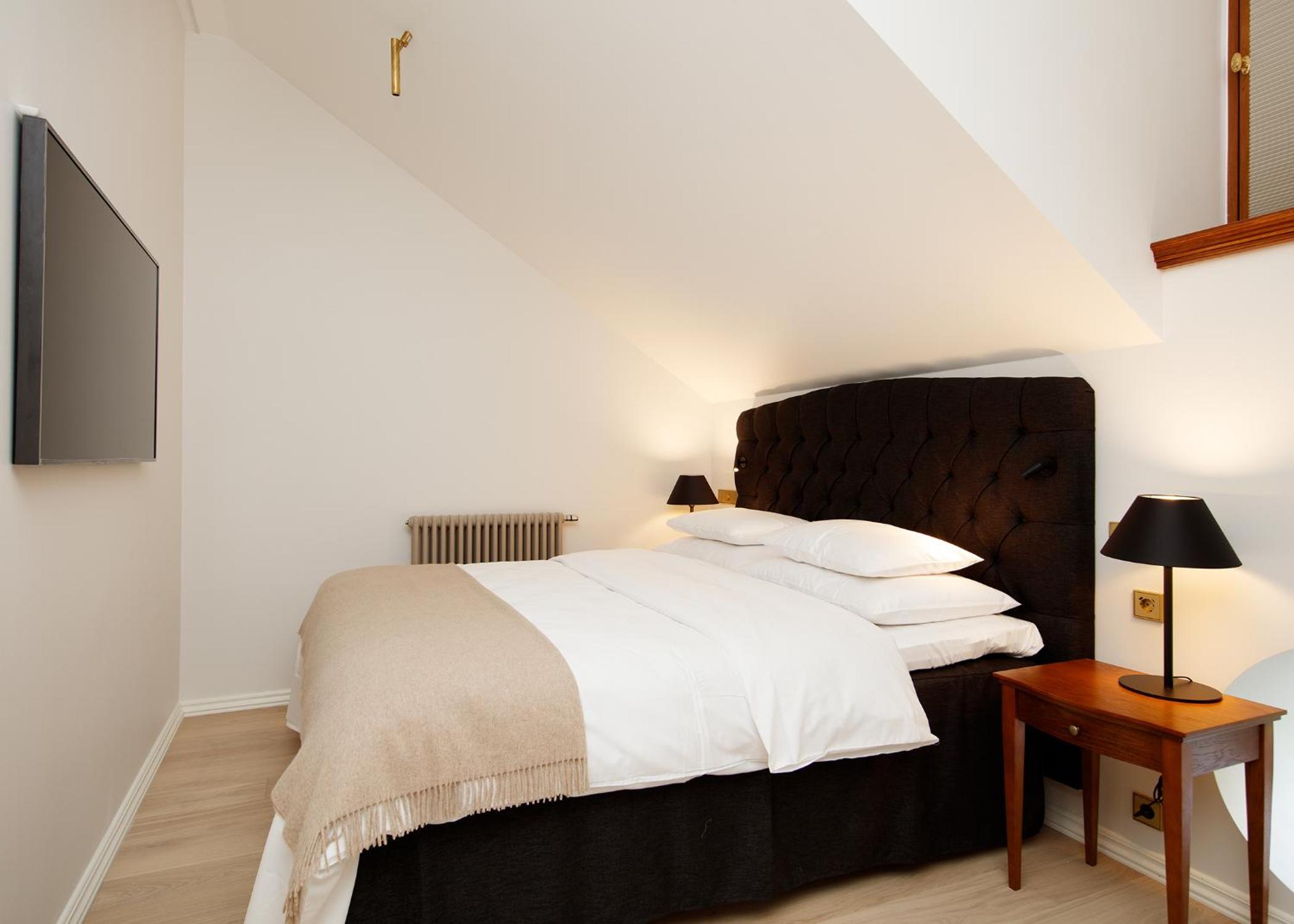 Presidential Suite with Spa Access photo 2
