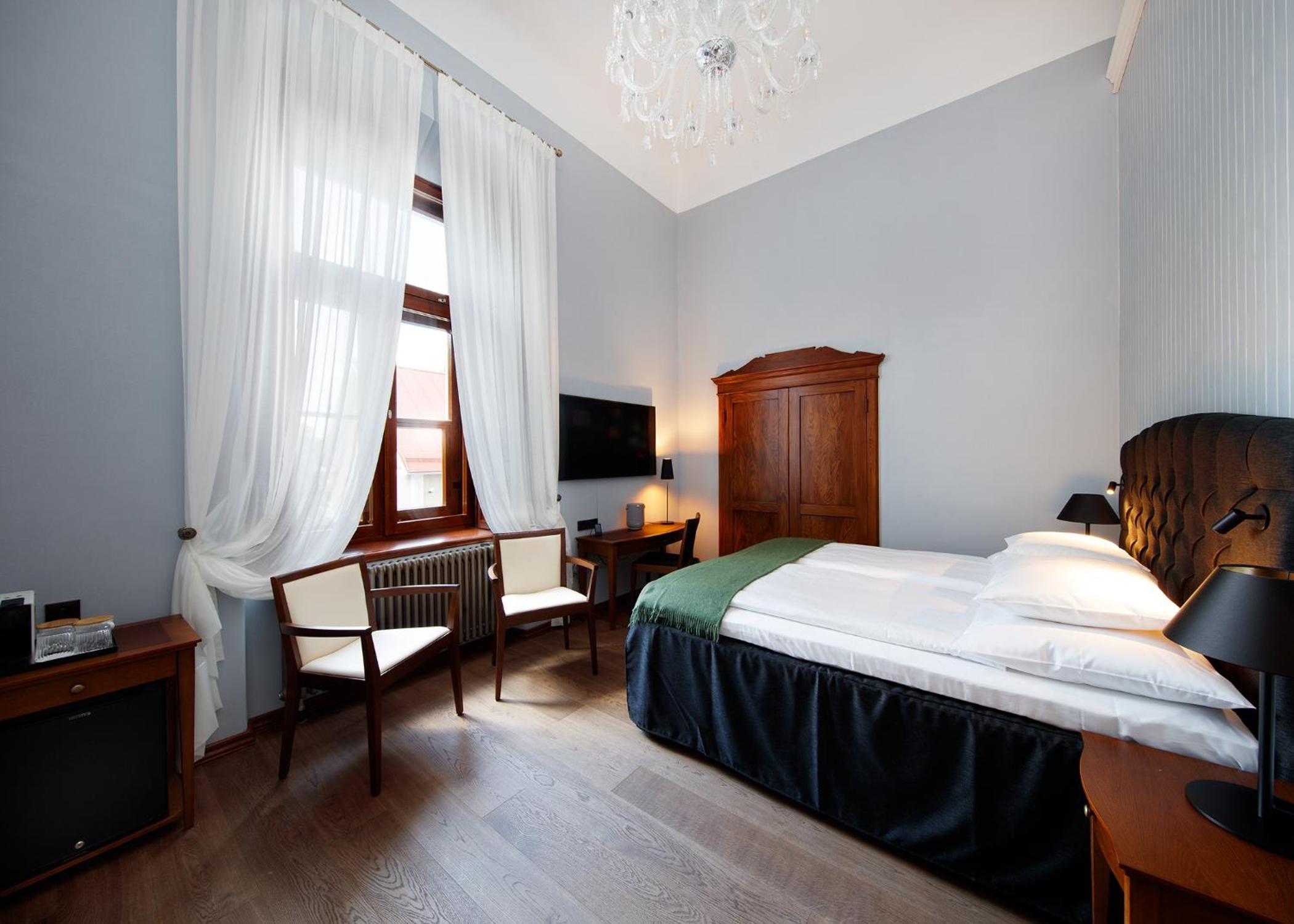 Superior Double or Twin Room with Spa Access - Photo 10
