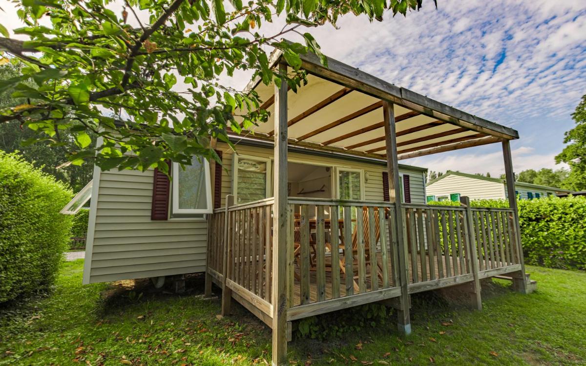Two-Bedroom Bungalow - Photo 13