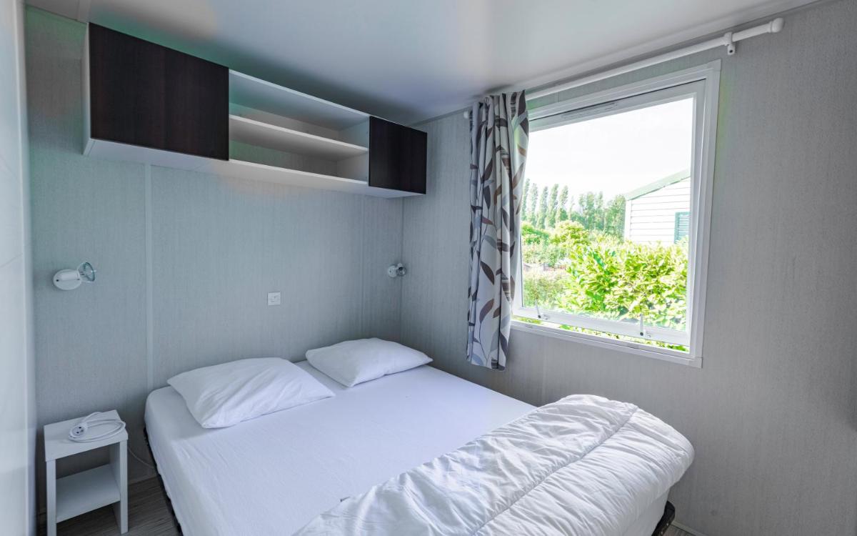 Two-Bedroom Bungalow - Photo 14