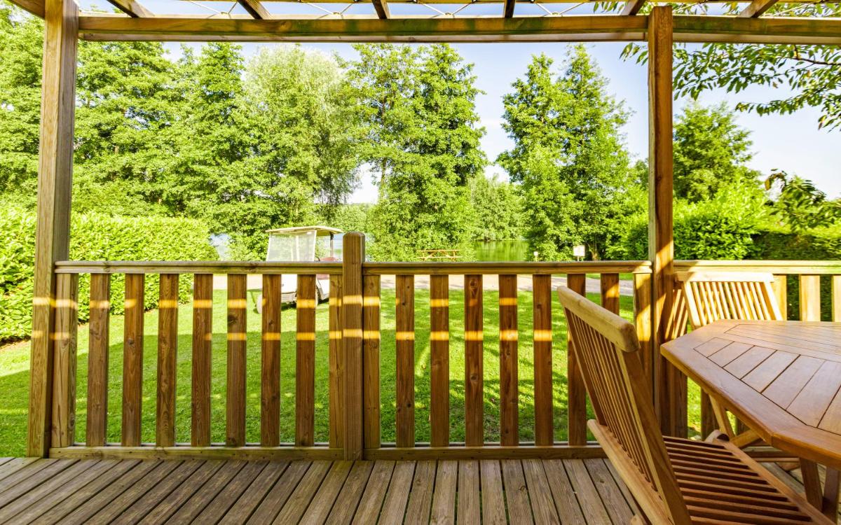 Two-Bedroom Bungalow - Photo 7