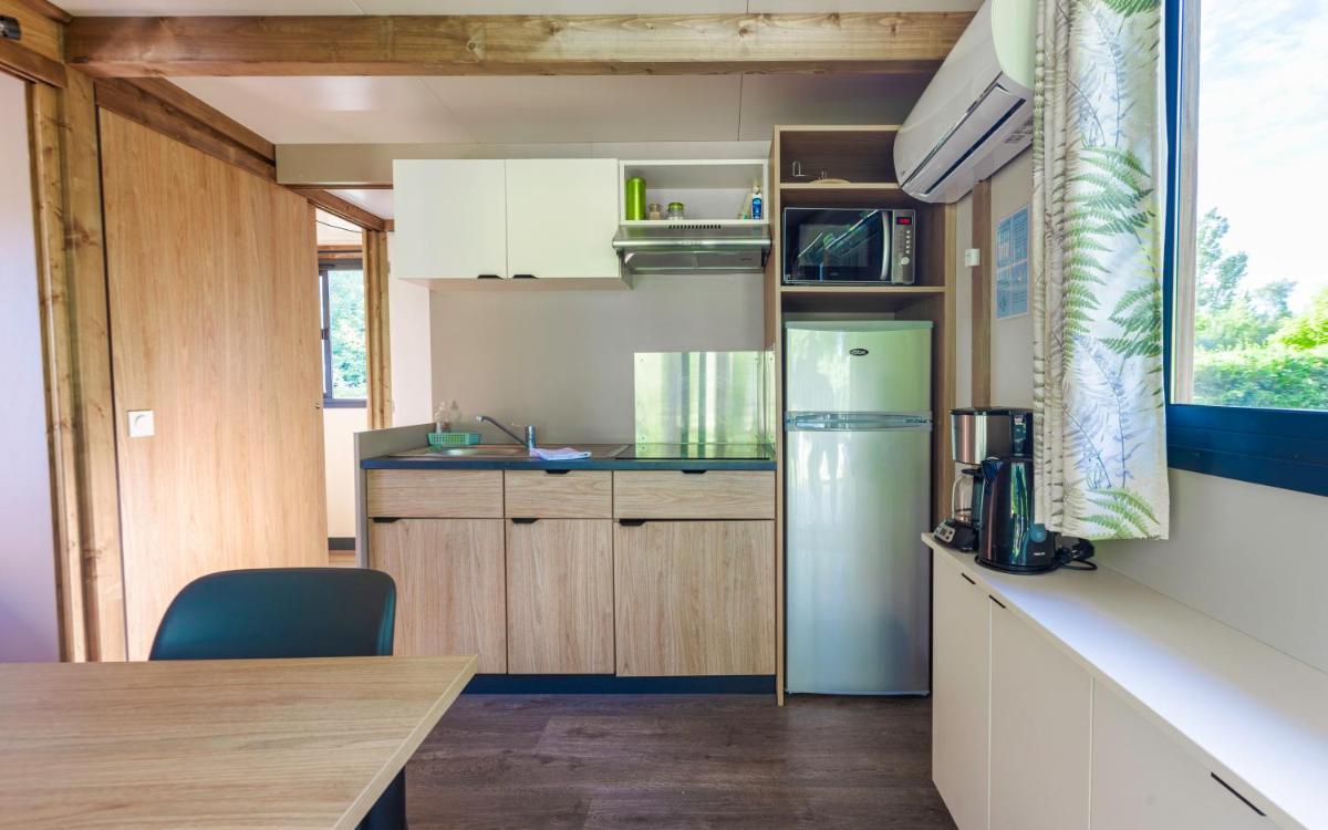 Two-Bedroom Chalet - Photo 9