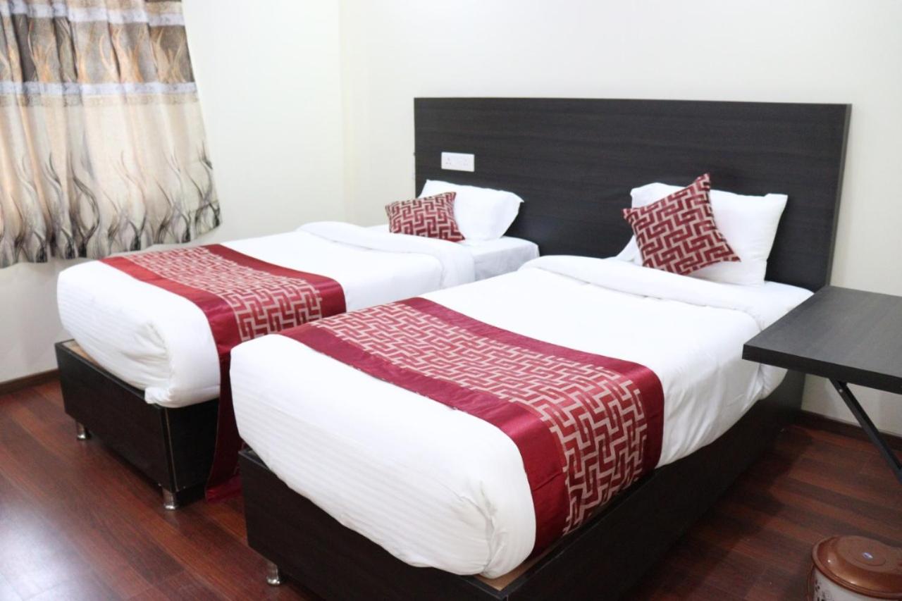 Twin Room - Photo 1