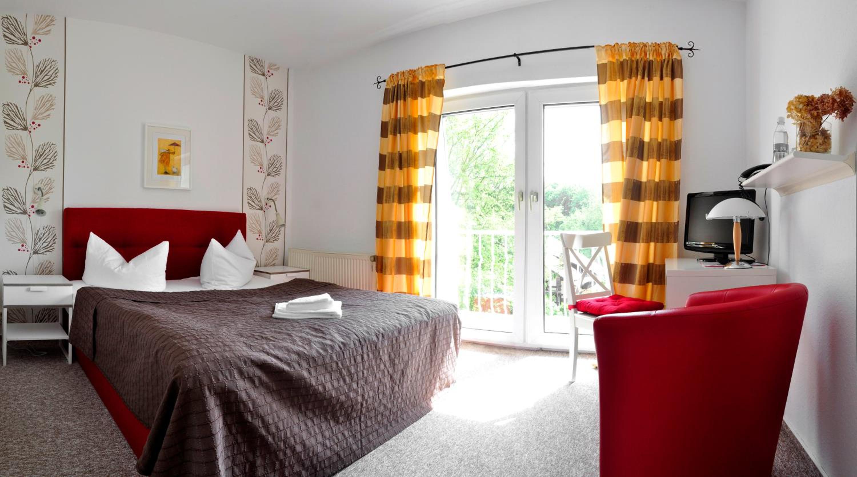 Double Room - Photo 10