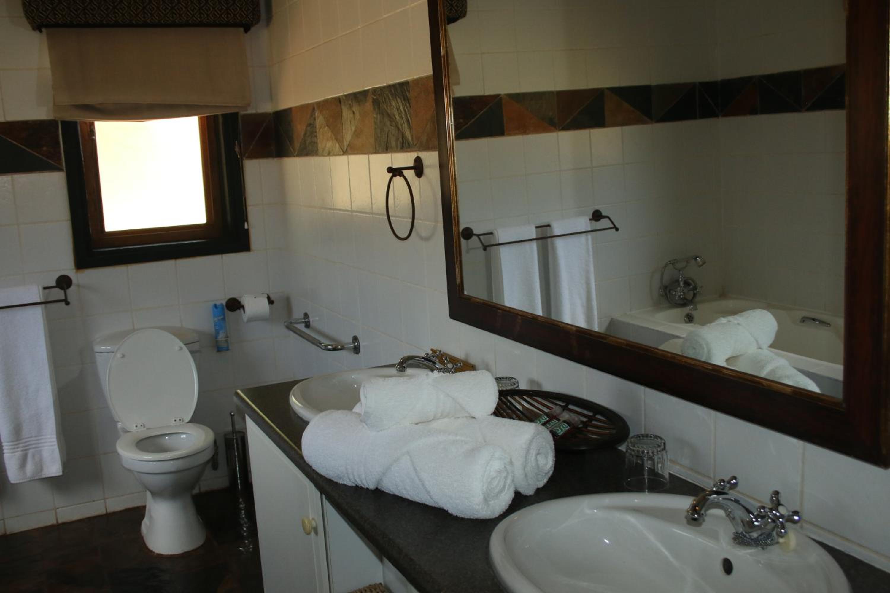 Standard Double or Twin Room - Stables Lodge - Photo 3