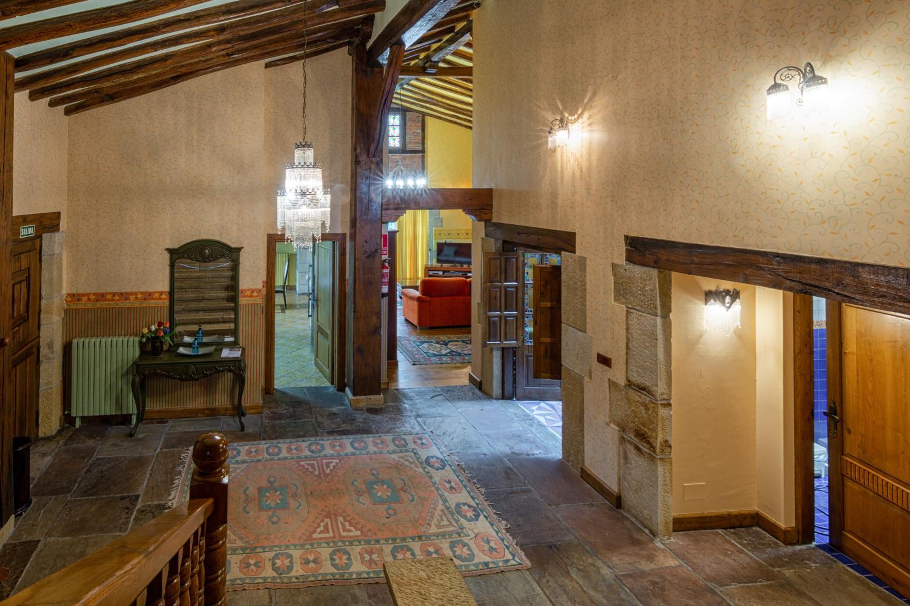 Villa with Private Pool photo 3