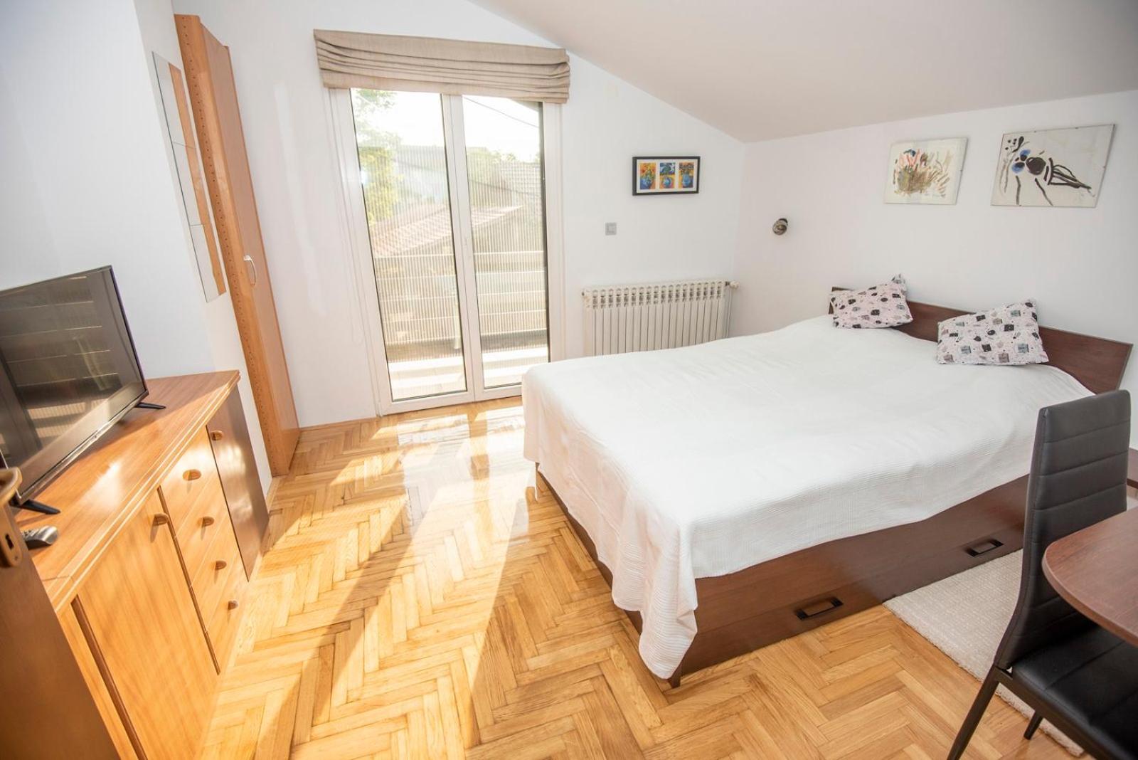 Villa photo 1