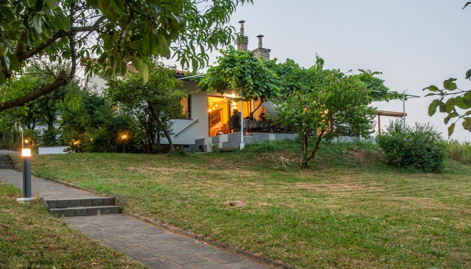 Villa photo 2