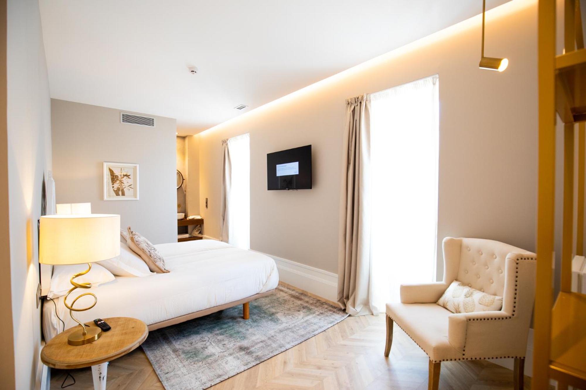 Single Room with Two Beds  photo 2