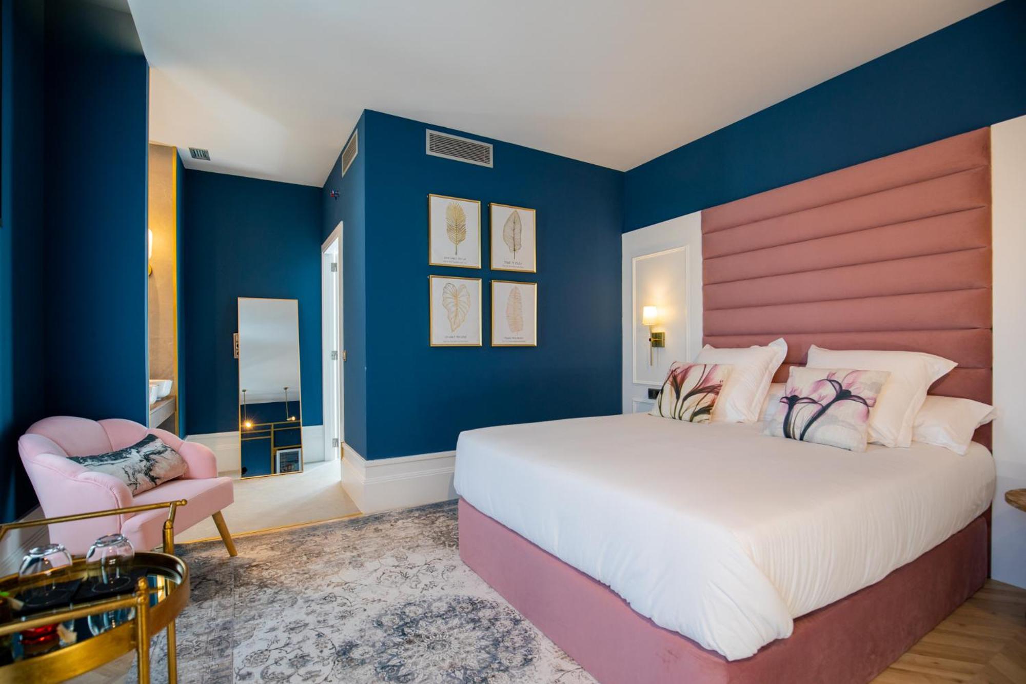 Double Room with One Bed photo 2