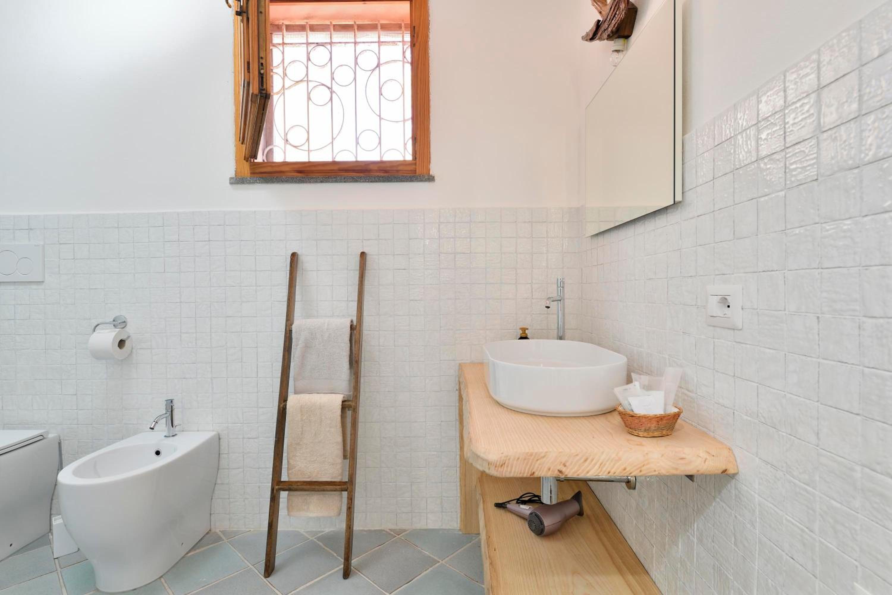 One-Bedroom Apartment with Garden View photo 2