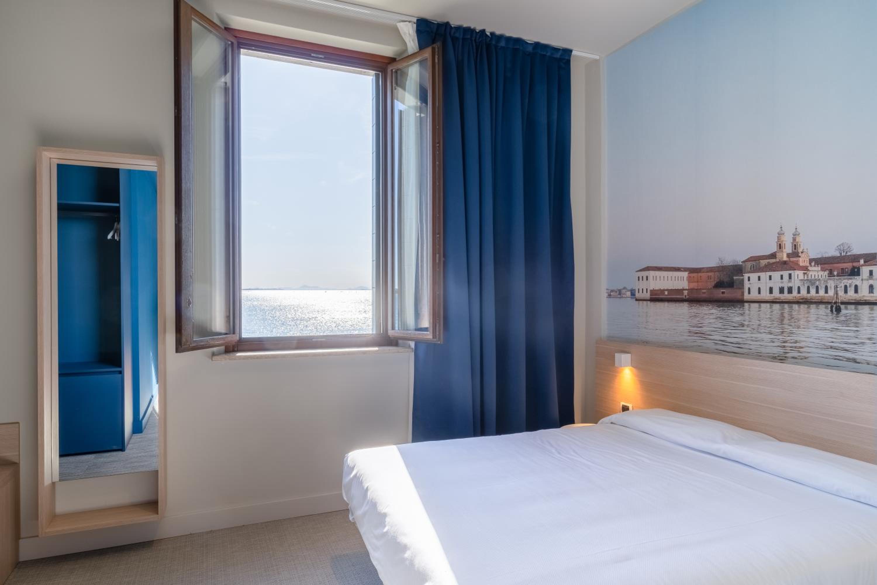 Deluxe Room photo 1