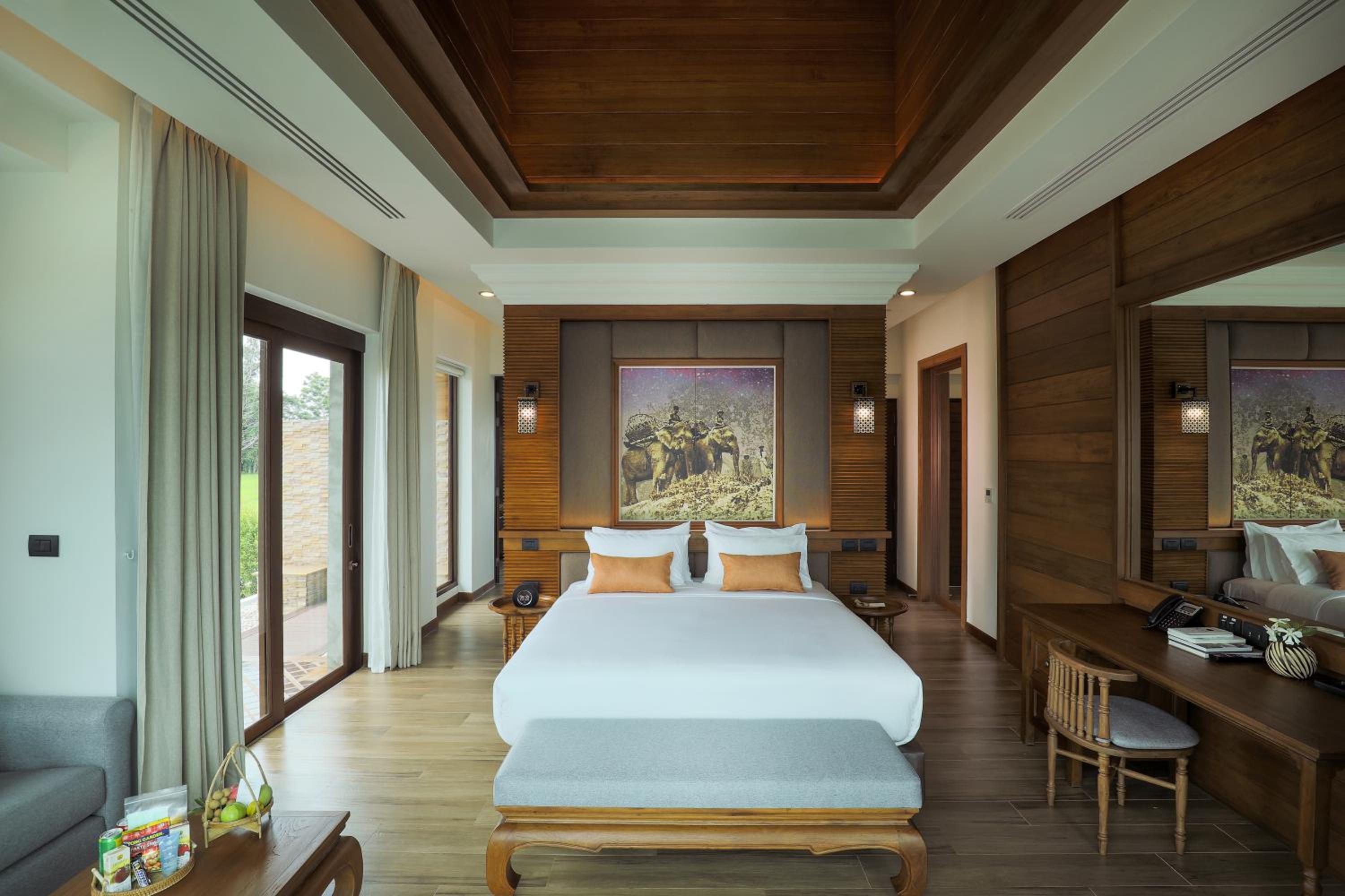 Villa with Private Pool - Photo 18