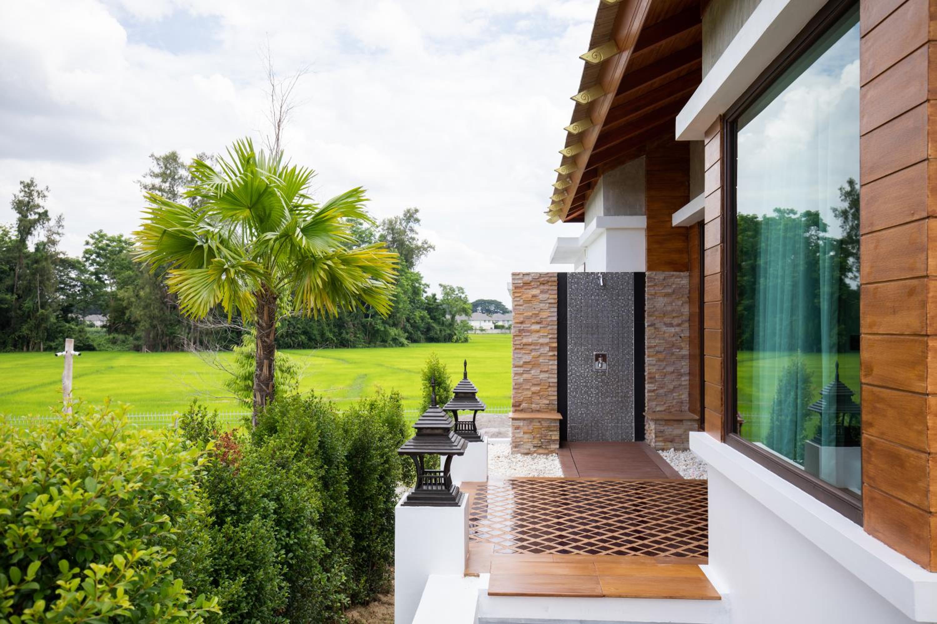 Villa with Private Pool - Photo 20